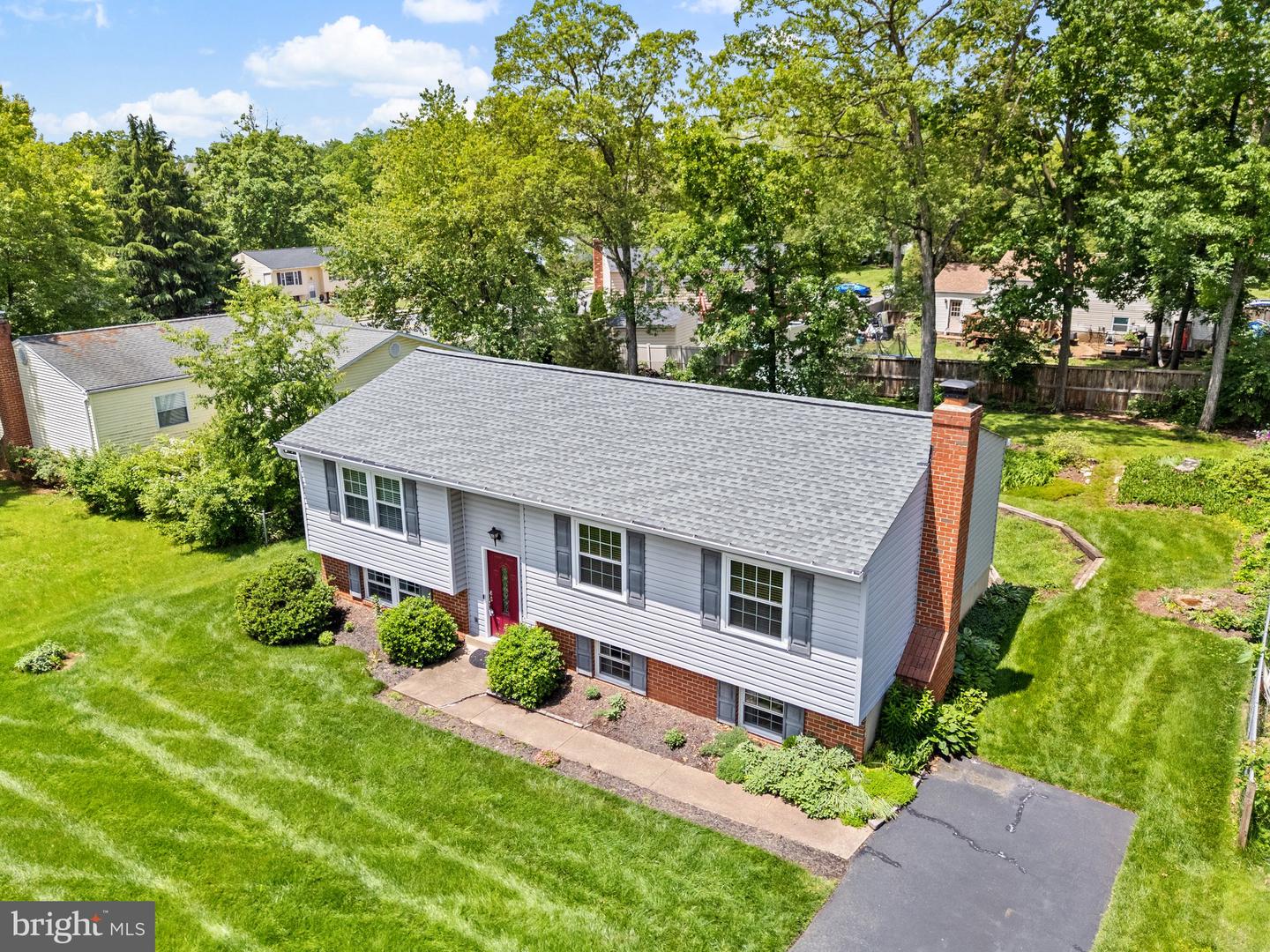 9366 FERNWOOD CT, MANASSAS, Virginia 20110, 4 Bedrooms Bedrooms, ,2 BathroomsBathrooms,Residential,For sale,9366 FERNWOOD CT,VAMN2008342 MLS # VAMN2008342
