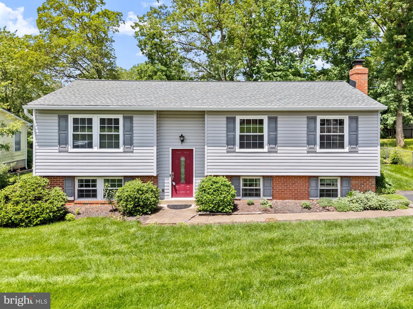 9366 FERNWOOD CT, MANASSAS, Virginia 20110, 4 Bedrooms Bedrooms, ,2 BathroomsBathrooms,Residential,For sale,9366 FERNWOOD CT,VAMN2008342 MLS # VAMN2008342