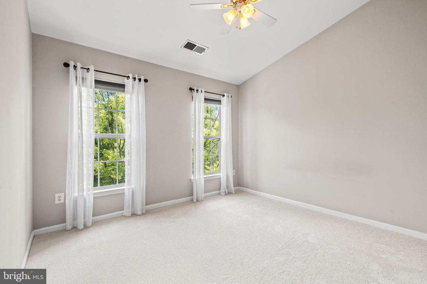 6548 TRASK TER, ALEXANDRIA, Virginia 22315, 3 Bedrooms Bedrooms, ,3 BathroomsBathrooms,Residential,For sale,6548 TRASK TER,VAFX2241394 MLS # VAFX2241394