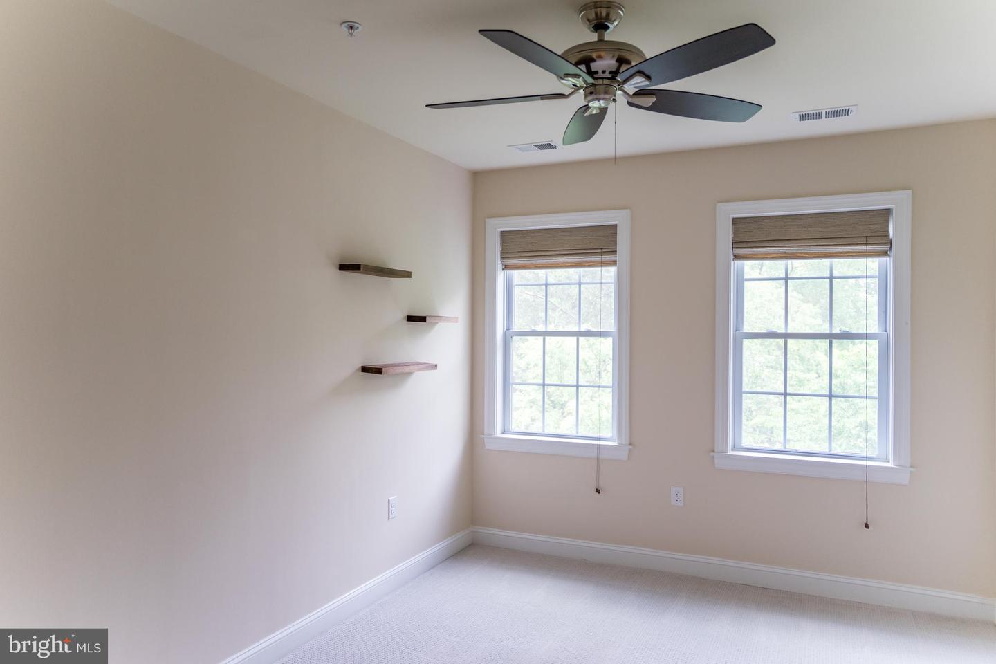 15120 HEATHER MILL LN #304, HAYMARKET, Virginia 20169, 2 Bedrooms Bedrooms, ,2 BathroomsBathrooms,Residential,For sale,15120 HEATHER MILL LN #304,VAPW2094852 MLS # VAPW2094852