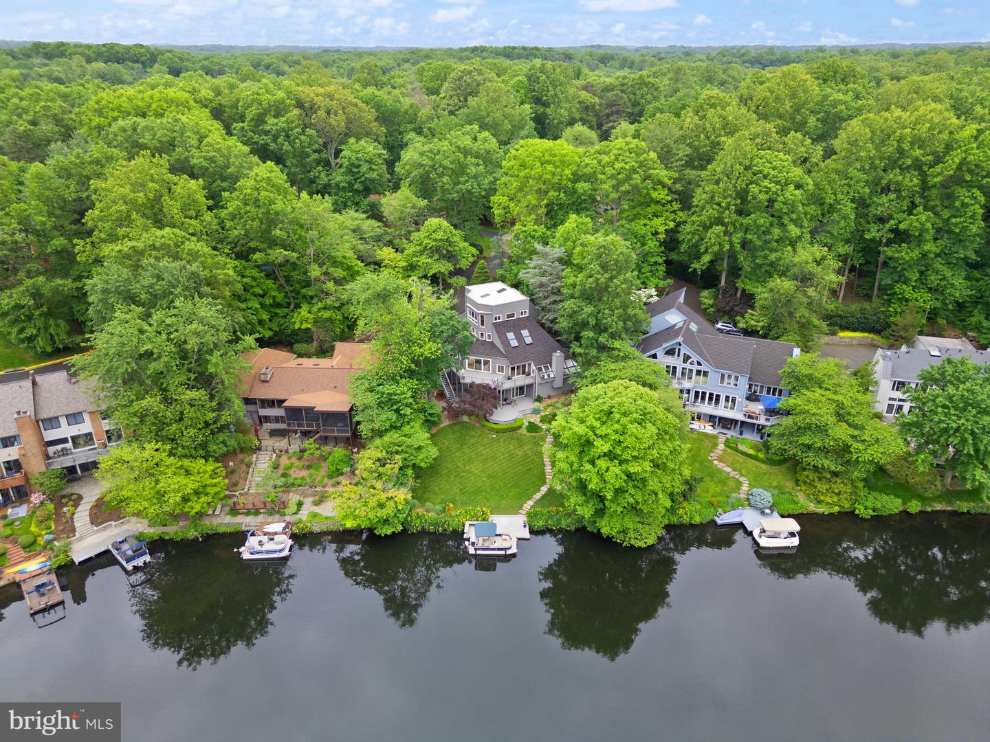 2200 SPINNAKER CT, RESTON, Virginia 20191, 4 Bedrooms Bedrooms, 15 Rooms Rooms,3 BathroomsBathrooms,Residential,For sale,2200 SPINNAKER CT,VAFX2241274 MLS # VAFX2241274