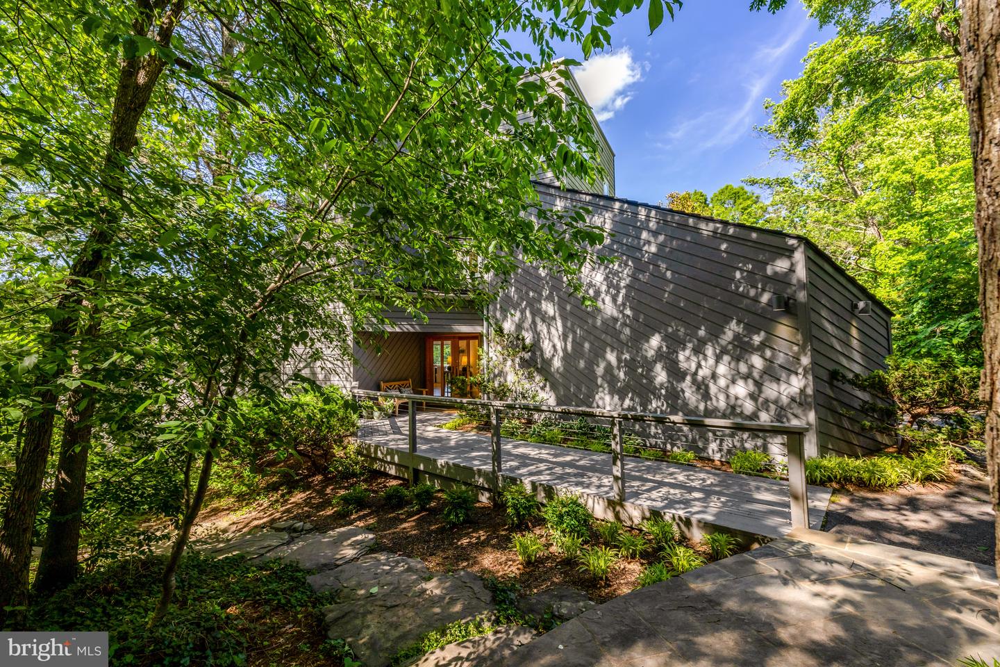 2200 SPINNAKER CT, RESTON, Virginia 20191, 4 Bedrooms Bedrooms, 15 Rooms Rooms,3 BathroomsBathrooms,Residential,For sale,2200 SPINNAKER CT,VAFX2241274 MLS # VAFX2241274