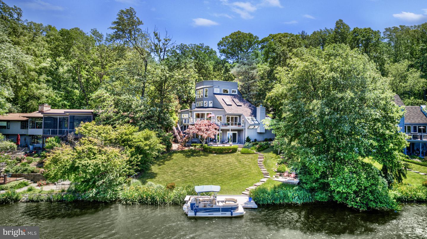 2200 SPINNAKER CT, RESTON, Virginia 20191, 4 Bedrooms Bedrooms, 15 Rooms Rooms,3 BathroomsBathrooms,Residential,For sale,2200 SPINNAKER CT,VAFX2241274 MLS # VAFX2241274