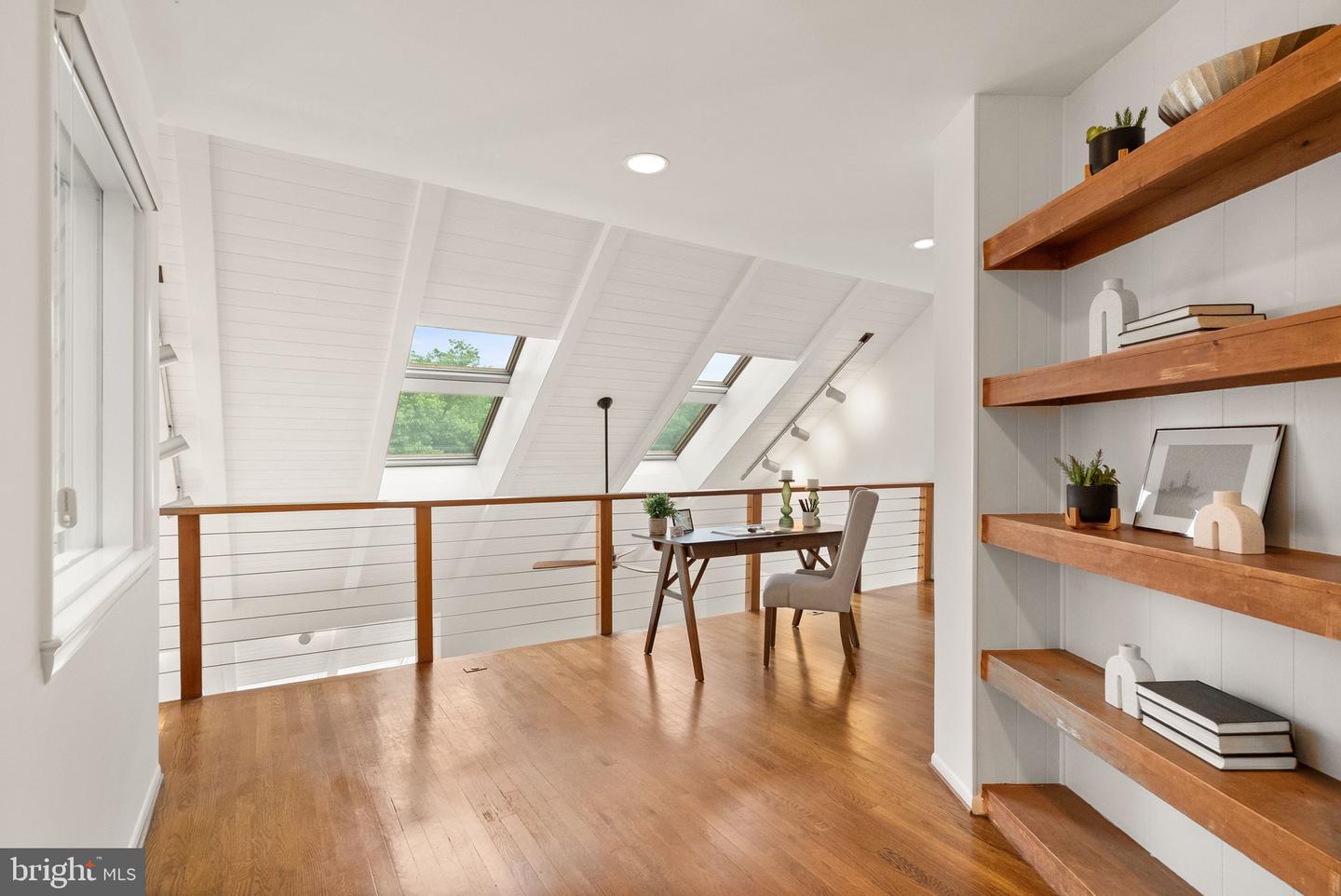 2200 SPINNAKER CT, RESTON, Virginia 20191, 4 Bedrooms Bedrooms, 15 Rooms Rooms,3 BathroomsBathrooms,Residential,For sale,2200 SPINNAKER CT,VAFX2241274 MLS # VAFX2241274