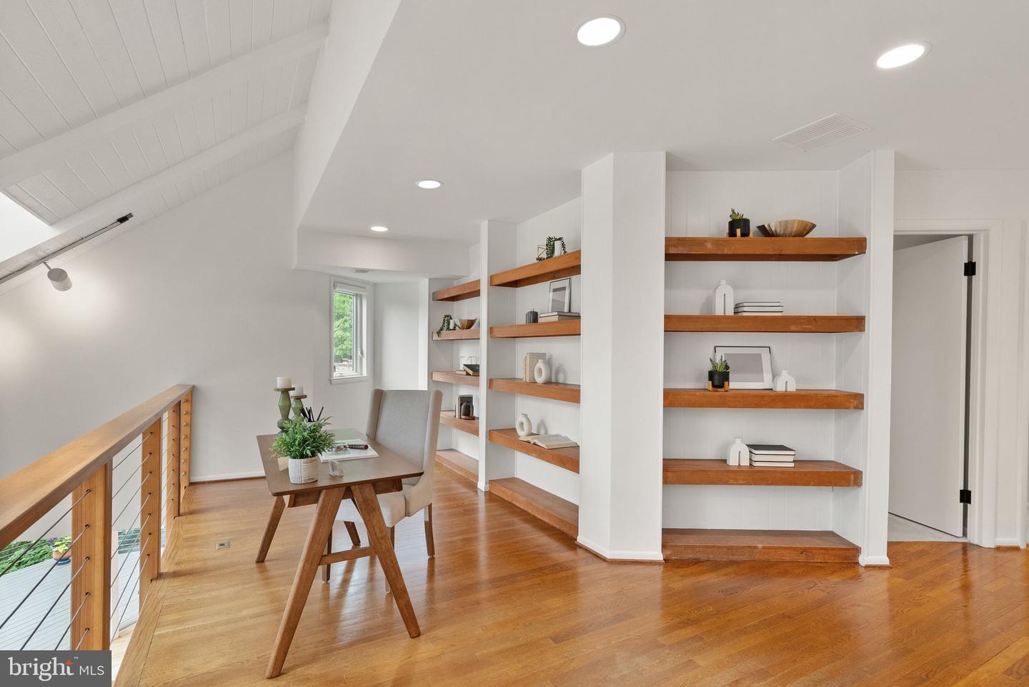 2200 SPINNAKER CT, RESTON, Virginia 20191, 4 Bedrooms Bedrooms, 15 Rooms Rooms,3 BathroomsBathrooms,Residential,For sale,2200 SPINNAKER CT,VAFX2241274 MLS # VAFX2241274