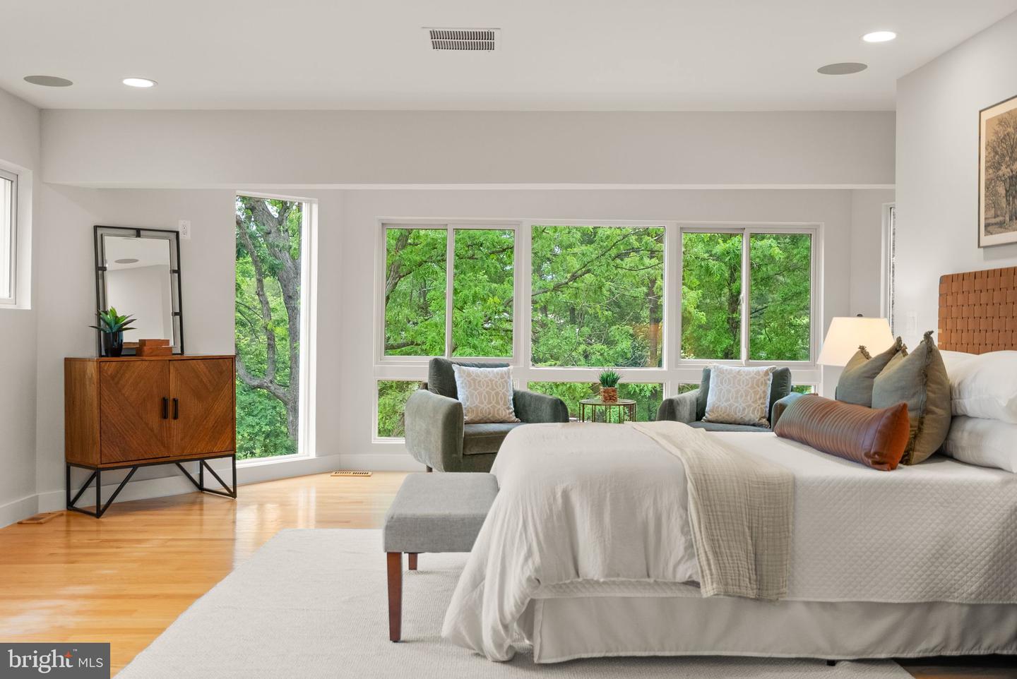 2200 SPINNAKER CT, RESTON, Virginia 20191, 4 Bedrooms Bedrooms, 15 Rooms Rooms,3 BathroomsBathrooms,Residential,For sale,2200 SPINNAKER CT,VAFX2241274 MLS # VAFX2241274