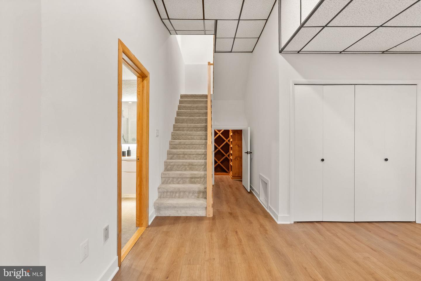 2200 SPINNAKER CT, RESTON, Virginia 20191, 4 Bedrooms Bedrooms, 15 Rooms Rooms,3 BathroomsBathrooms,Residential,For sale,2200 SPINNAKER CT,VAFX2241274 MLS # VAFX2241274