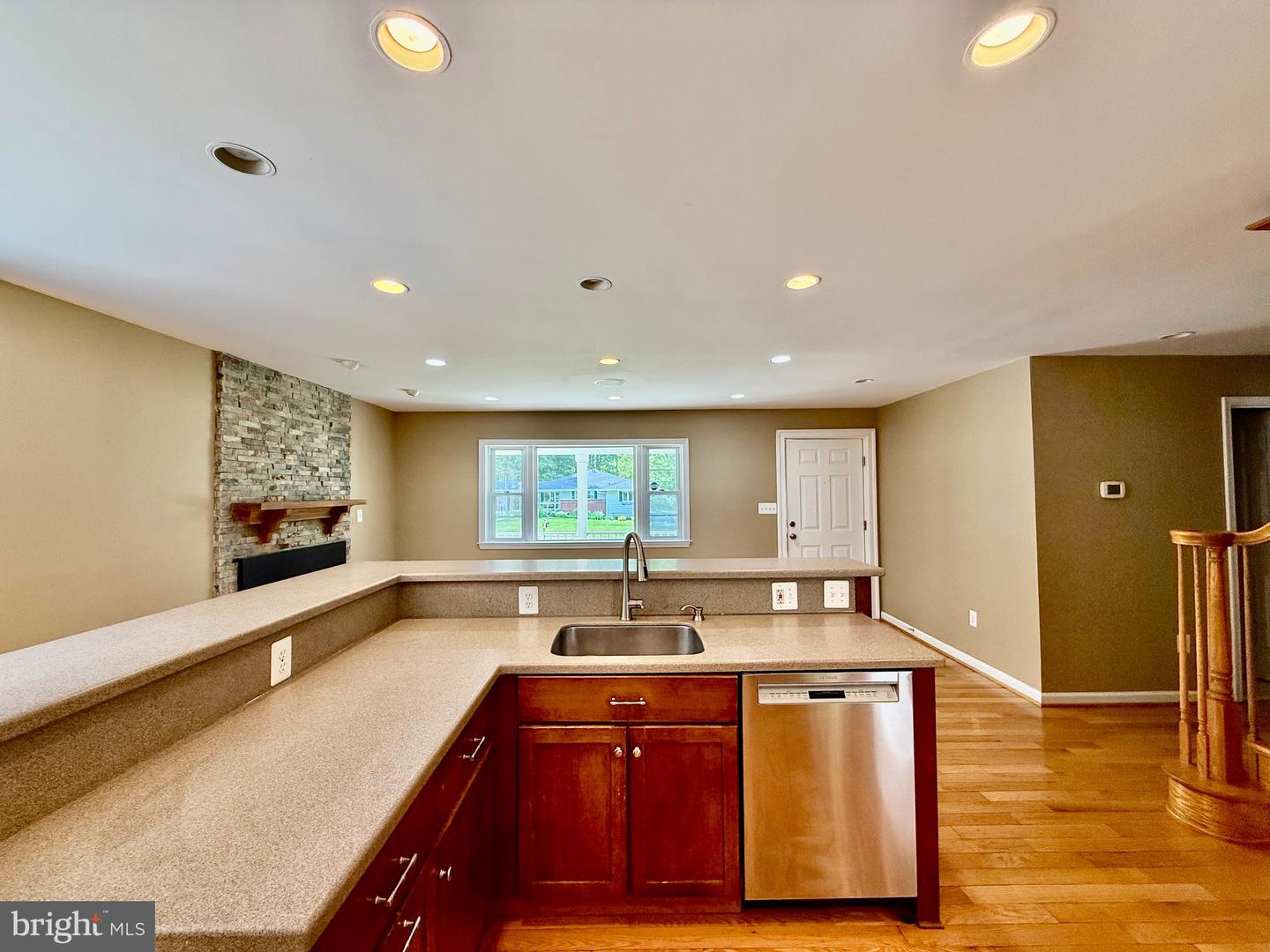 6605 KEENE DR, SPRINGFIELD, Virginia 22152, 5 Bedrooms Bedrooms, ,5 BathroomsBathrooms,Residential,For sale,6605 KEENE DR,VAFX2241356 MLS # VAFX2241356