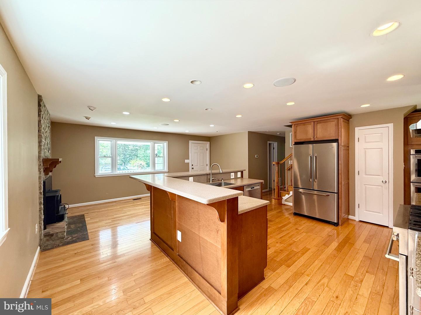 6605 KEENE DR, SPRINGFIELD, Virginia 22152, 5 Bedrooms Bedrooms, ,5 BathroomsBathrooms,Residential,For sale,6605 KEENE DR,VAFX2241356 MLS # VAFX2241356