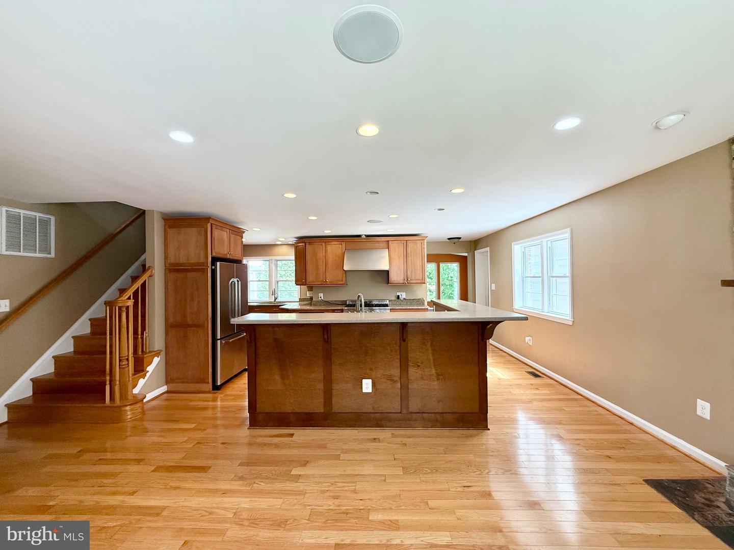 6605 KEENE DR, SPRINGFIELD, Virginia 22152, 5 Bedrooms Bedrooms, ,5 BathroomsBathrooms,Residential,For sale,6605 KEENE DR,VAFX2241356 MLS # VAFX2241356
