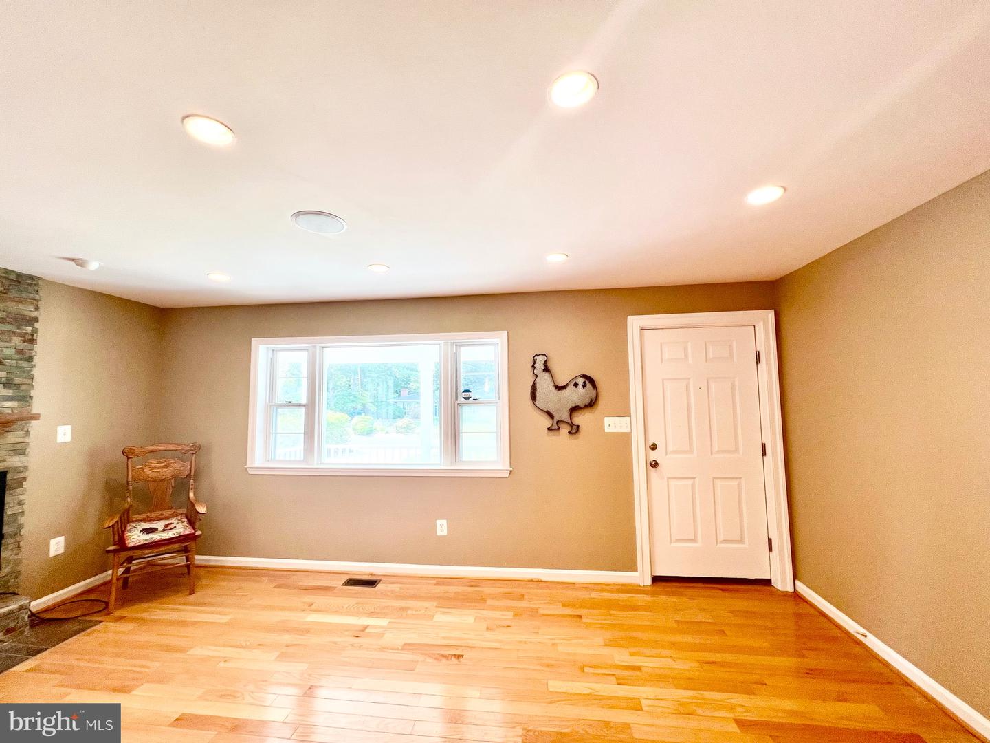6605 KEENE DR, SPRINGFIELD, Virginia 22152, 5 Bedrooms Bedrooms, ,5 BathroomsBathrooms,Residential,For sale,6605 KEENE DR,VAFX2241356 MLS # VAFX2241356