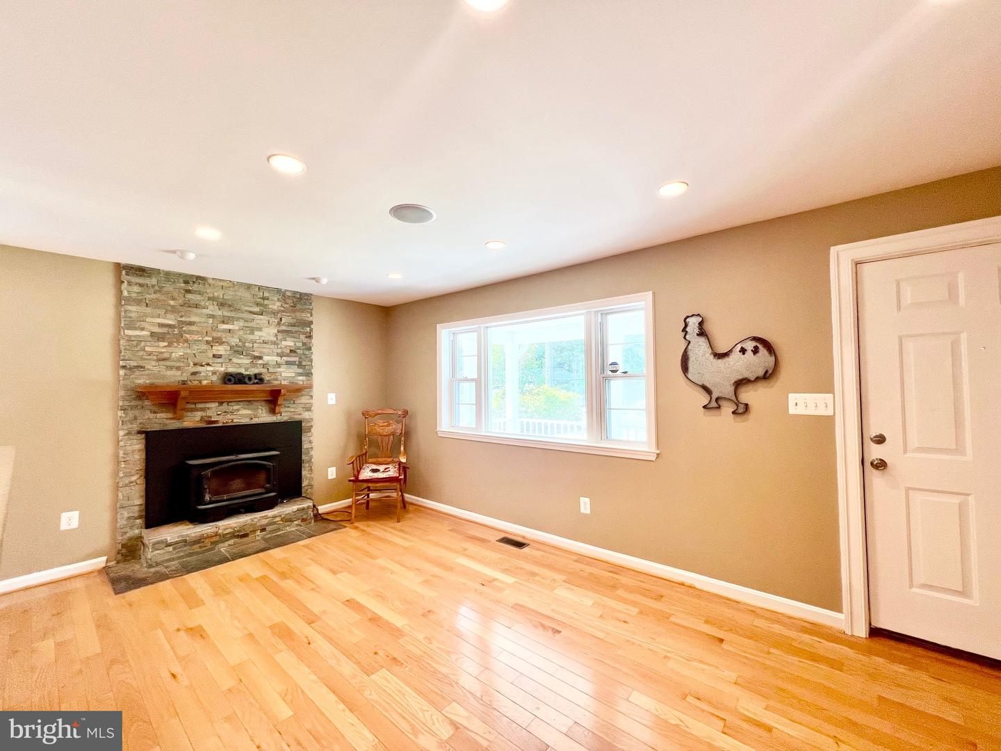 6605 KEENE DR, SPRINGFIELD, Virginia 22152, 5 Bedrooms Bedrooms, ,5 BathroomsBathrooms,Residential,For sale,6605 KEENE DR,VAFX2241356 MLS # VAFX2241356