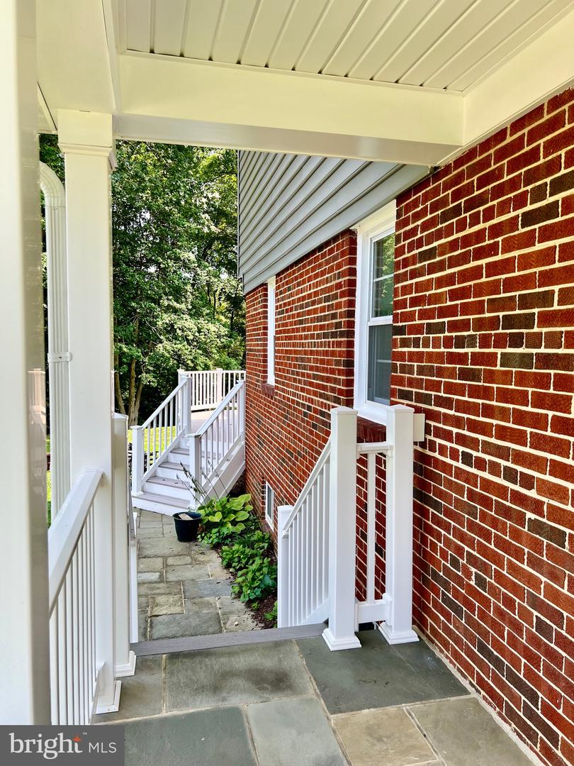 6605 KEENE DR, SPRINGFIELD, Virginia 22152, 5 Bedrooms Bedrooms, ,5 BathroomsBathrooms,Residential,For sale,6605 KEENE DR,VAFX2241356 MLS # VAFX2241356