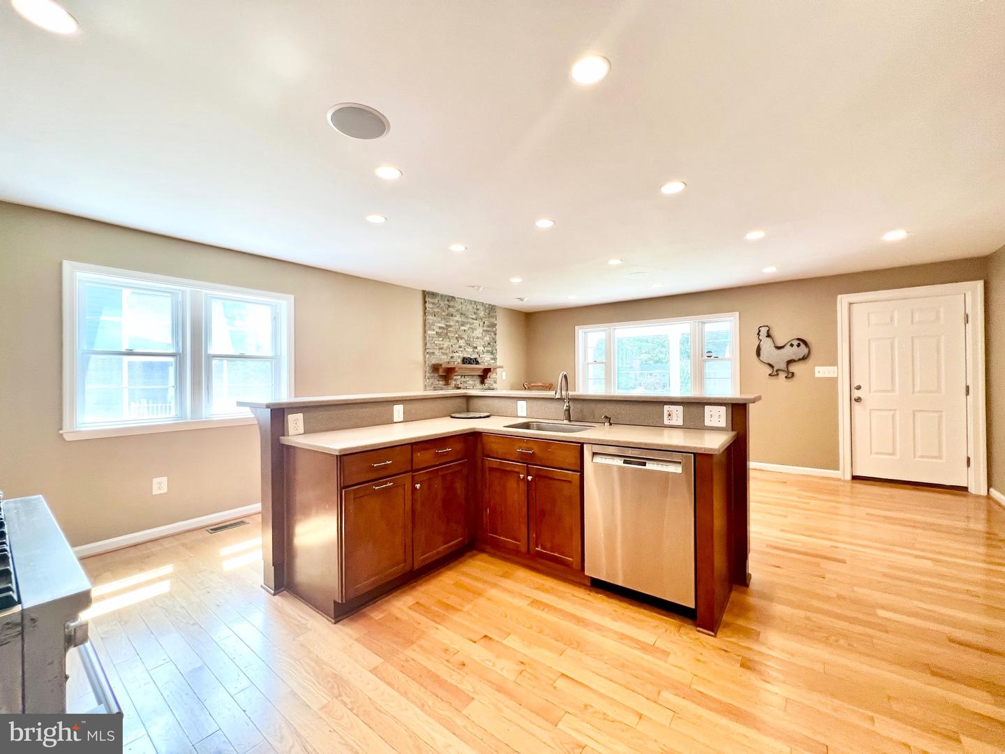 6605 KEENE DR, SPRINGFIELD, Virginia 22152, 5 Bedrooms Bedrooms, ,5 BathroomsBathrooms,Residential,For sale,6605 KEENE DR,VAFX2241356 MLS # VAFX2241356