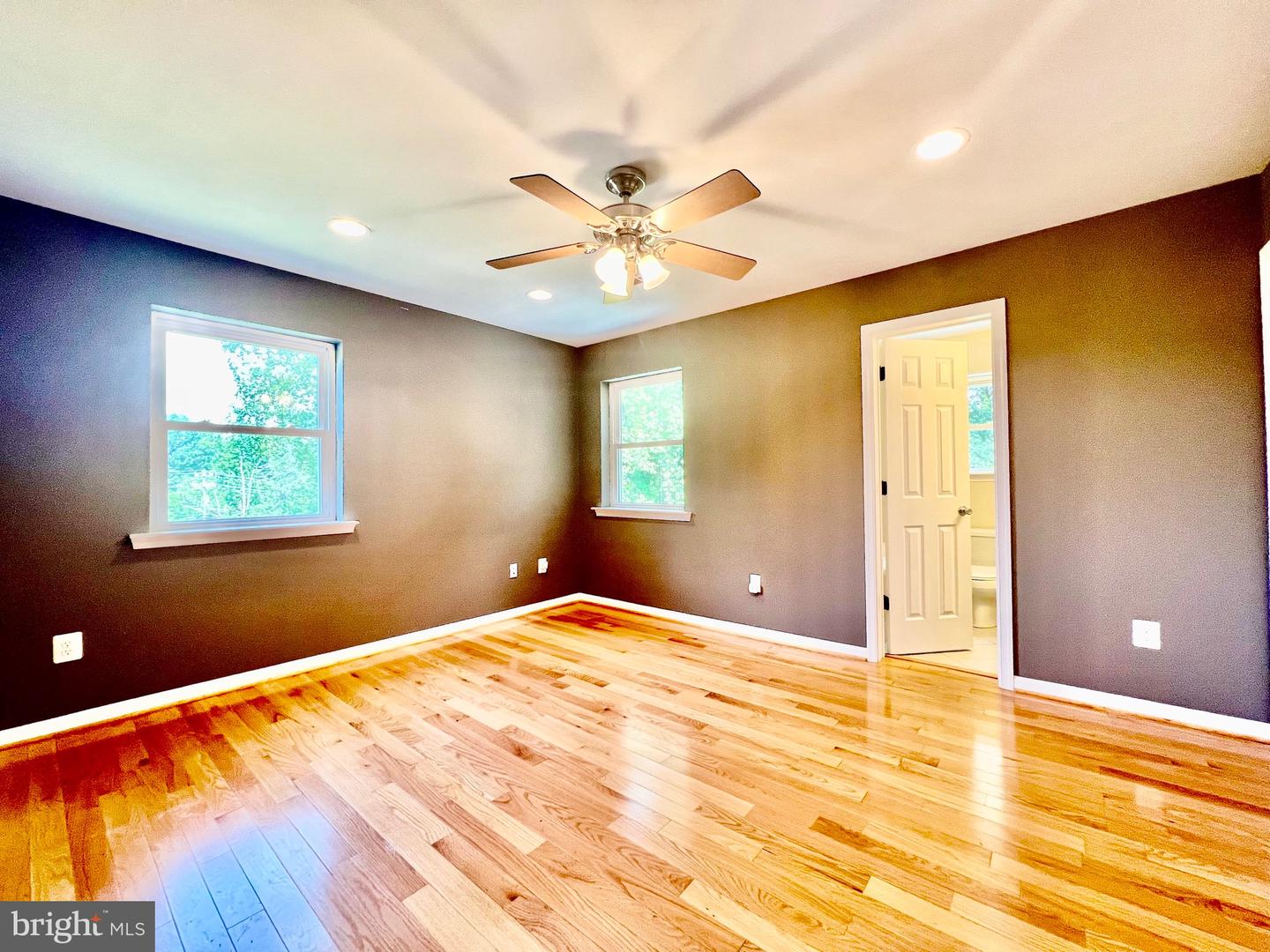 6605 KEENE DR, SPRINGFIELD, Virginia 22152, 5 Bedrooms Bedrooms, ,5 BathroomsBathrooms,Residential,For sale,6605 KEENE DR,VAFX2241356 MLS # VAFX2241356