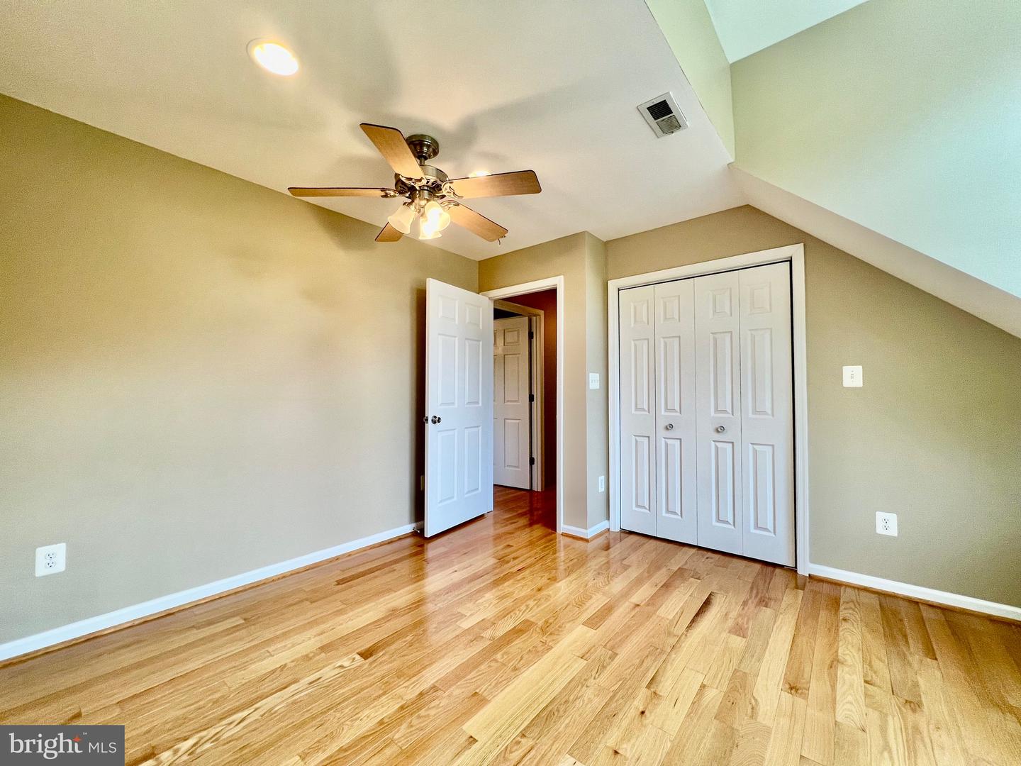 6605 KEENE DR, SPRINGFIELD, Virginia 22152, 5 Bedrooms Bedrooms, ,5 BathroomsBathrooms,Residential,For sale,6605 KEENE DR,VAFX2241356 MLS # VAFX2241356