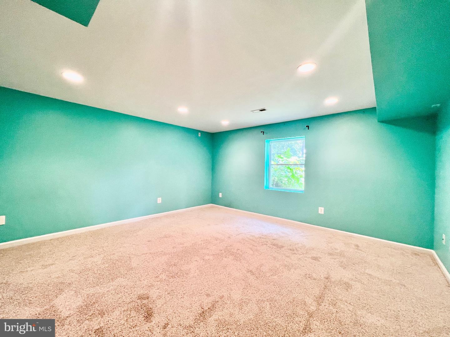 6605 KEENE DR, SPRINGFIELD, Virginia 22152, 5 Bedrooms Bedrooms, ,5 BathroomsBathrooms,Residential,For sale,6605 KEENE DR,VAFX2241356 MLS # VAFX2241356