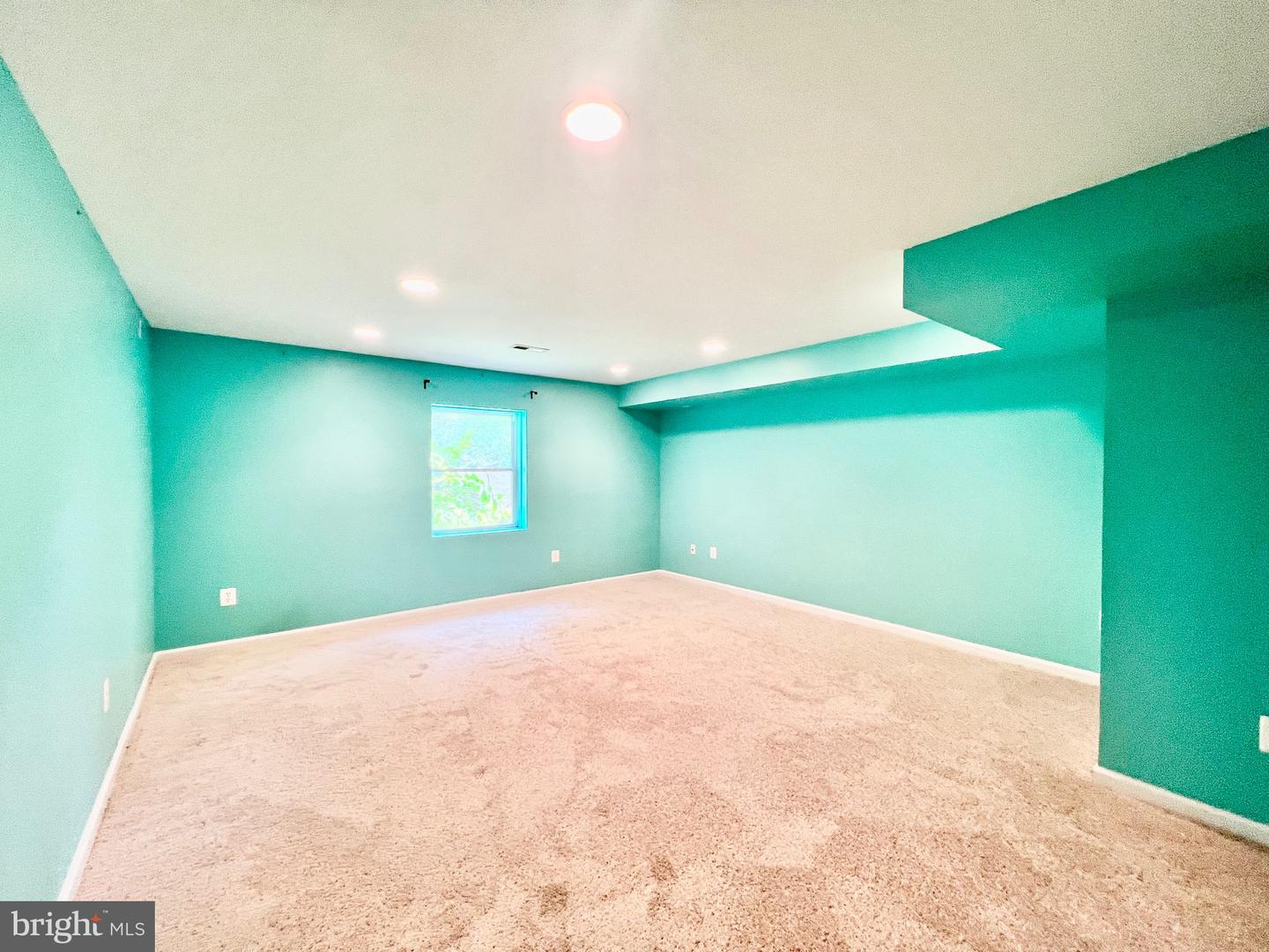 6605 KEENE DR, SPRINGFIELD, Virginia 22152, 5 Bedrooms Bedrooms, ,5 BathroomsBathrooms,Residential,For sale,6605 KEENE DR,VAFX2241356 MLS # VAFX2241356