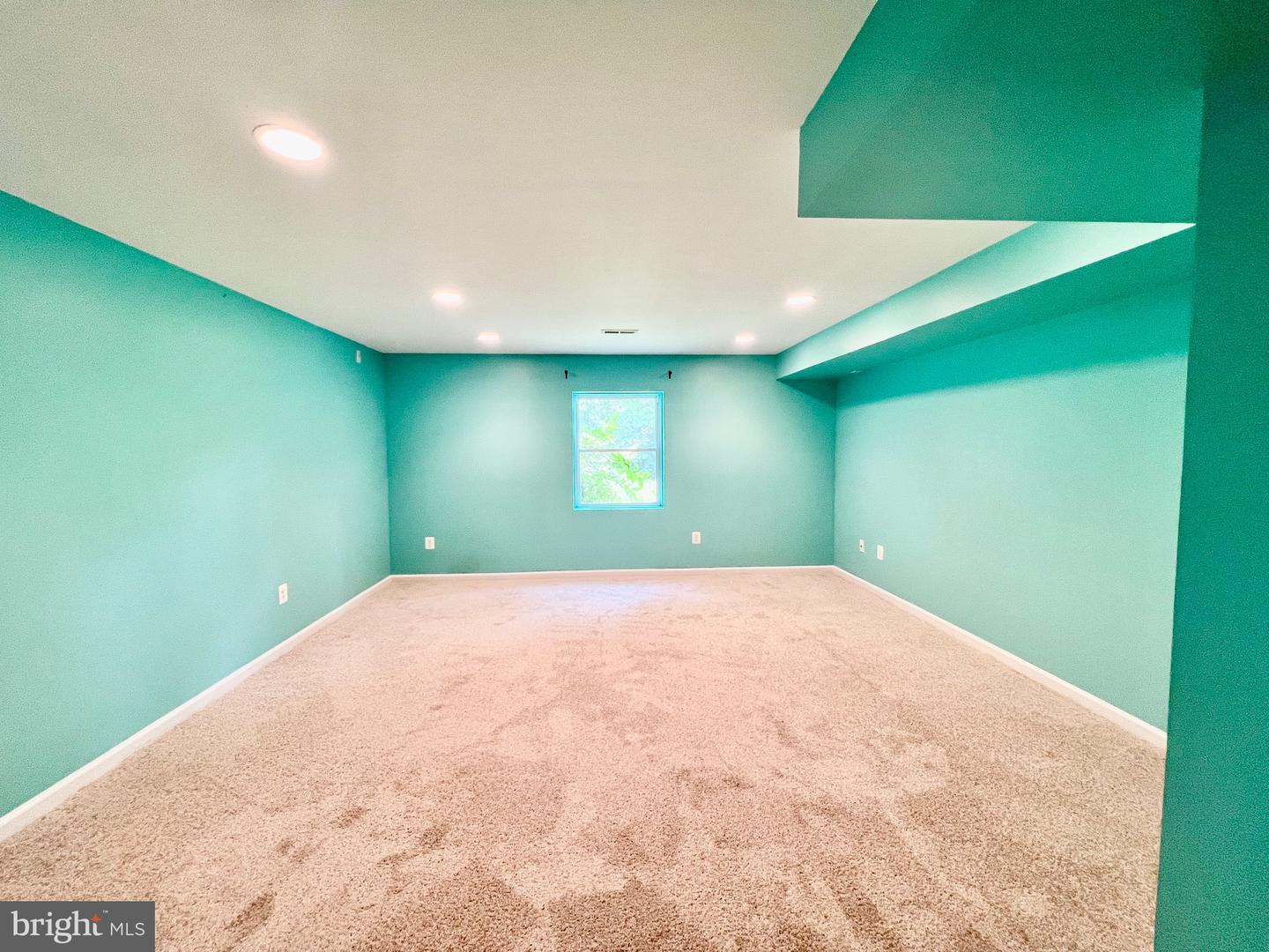 6605 KEENE DR, SPRINGFIELD, Virginia 22152, 5 Bedrooms Bedrooms, ,5 BathroomsBathrooms,Residential,For sale,6605 KEENE DR,VAFX2241356 MLS # VAFX2241356