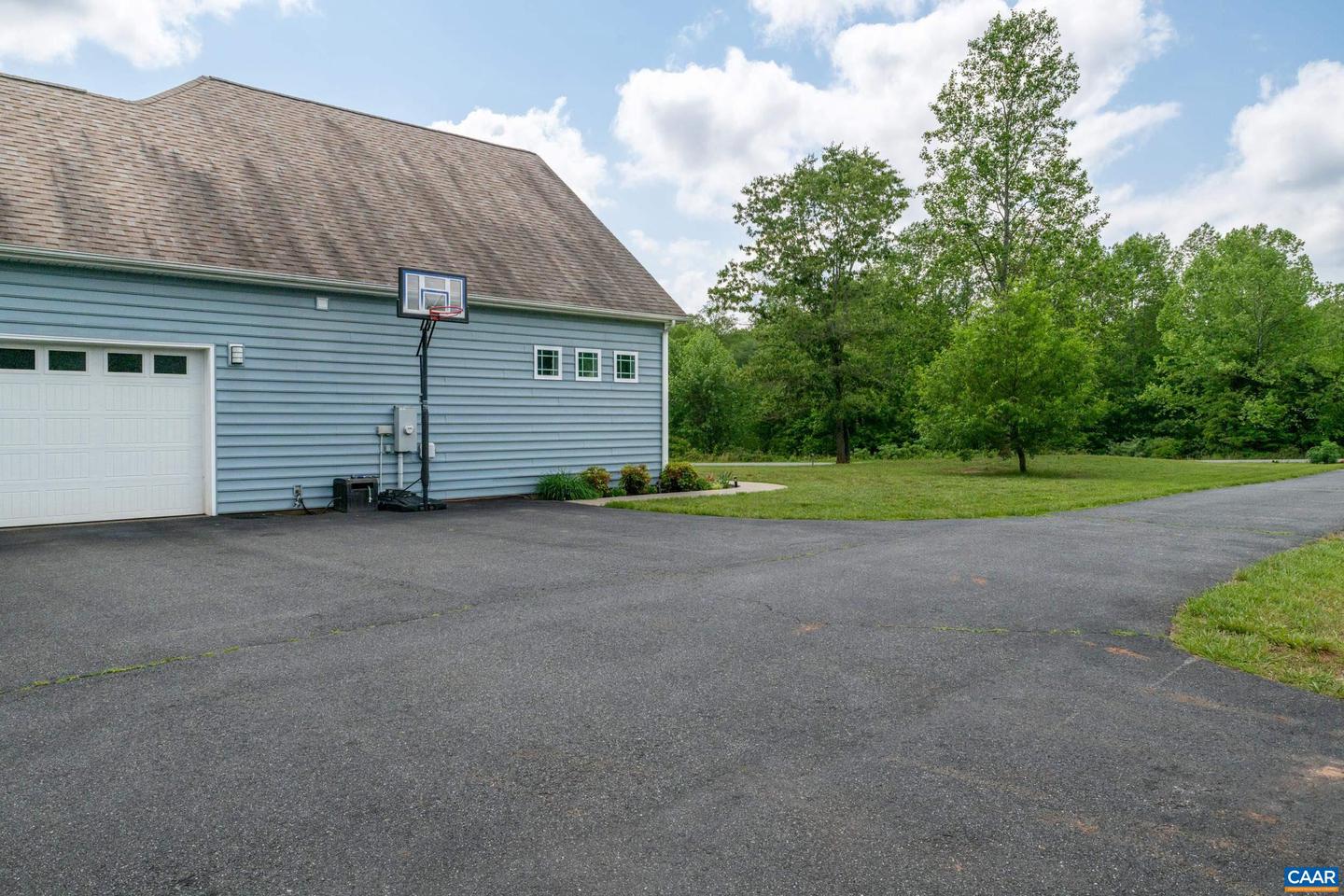 174 KENWOOD LN, RUCKERSVILLE, Virginia 22968, 3 Bedrooms Bedrooms, ,3 BathroomsBathrooms,Residential,For sale,174 KENWOOD LN,664625 MLS # 664625