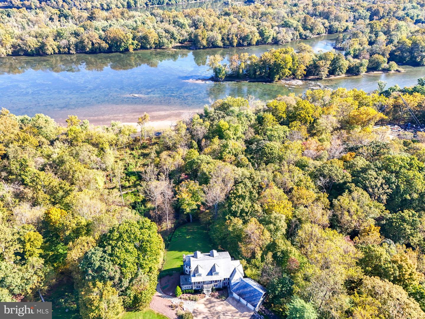 9884 RIVER CHASE WAY, GREAT FALLS, Virginia 22066, 6 Bedrooms Bedrooms, ,6 BathroomsBathrooms,Residential,For sale,9884 RIVER CHASE WAY,VAFX2241464 MLS # VAFX2241464