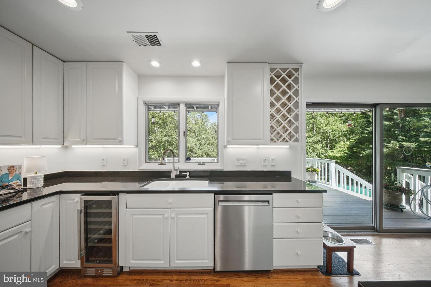4929 S WINDSWEPT LN, MARSHALL, Virginia 20115, 4 Bedrooms Bedrooms, ,4 BathroomsBathrooms,Residential,For sale,4929 S WINDSWEPT LN,VAFQ2016672 MLS # VAFQ2016672