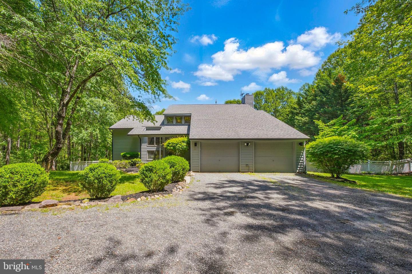 4929 S WINDSWEPT LN, MARSHALL, Virginia 20115, 4 Bedrooms Bedrooms, ,4 BathroomsBathrooms,Residential,For sale,4929 S WINDSWEPT LN,VAFQ2016672 MLS # VAFQ2016672