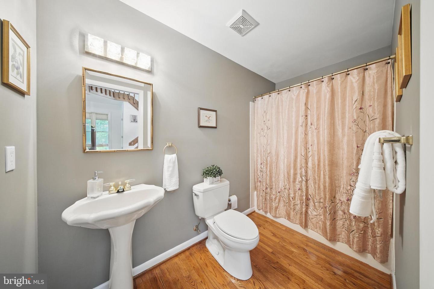 4929 S WINDSWEPT LN, MARSHALL, Virginia 20115, 4 Bedrooms Bedrooms, ,4 BathroomsBathrooms,Residential,For sale,4929 S WINDSWEPT LN,VAFQ2016672 MLS # VAFQ2016672