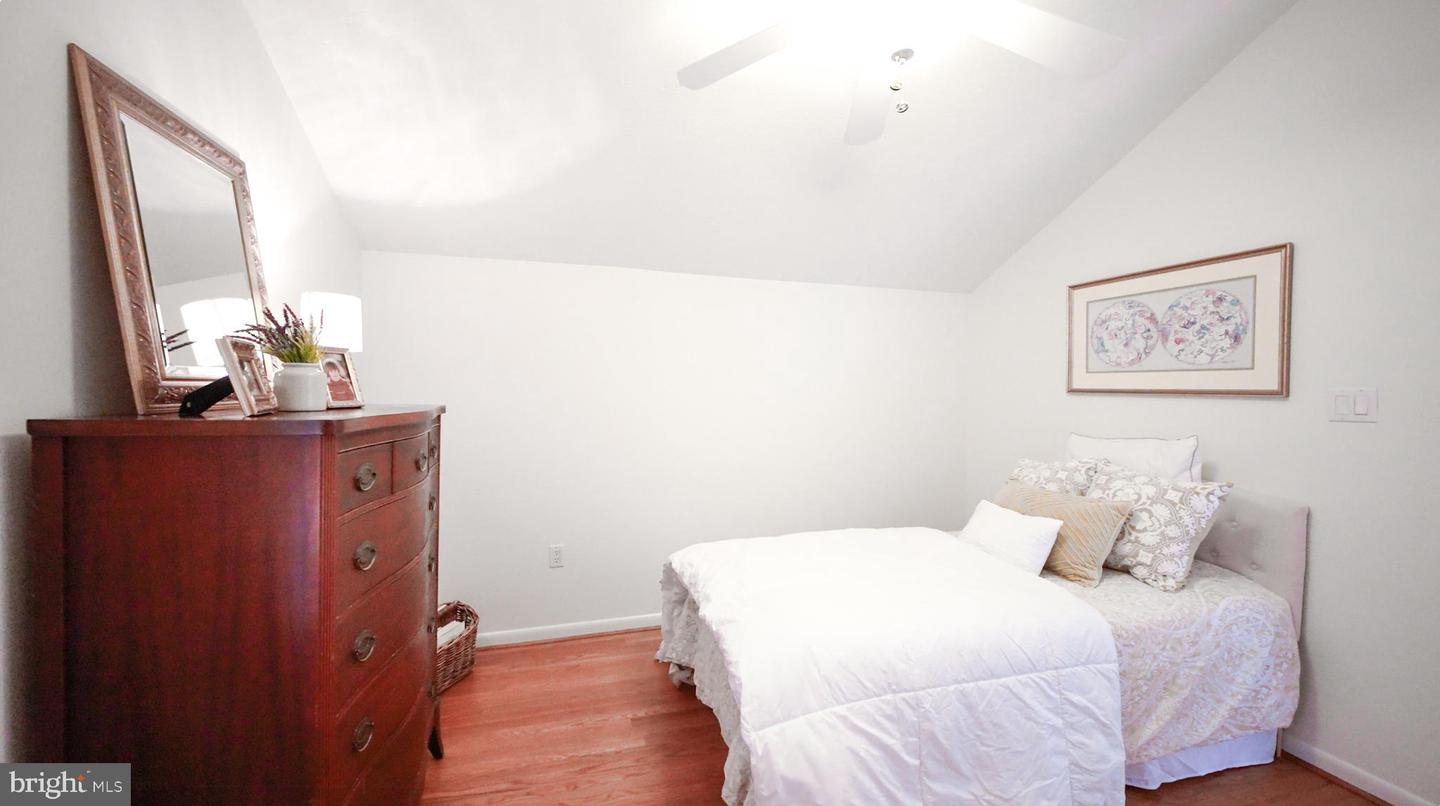 4929 S WINDSWEPT LN, MARSHALL, Virginia 20115, 4 Bedrooms Bedrooms, ,4 BathroomsBathrooms,Residential,For sale,4929 S WINDSWEPT LN,VAFQ2016672 MLS # VAFQ2016672