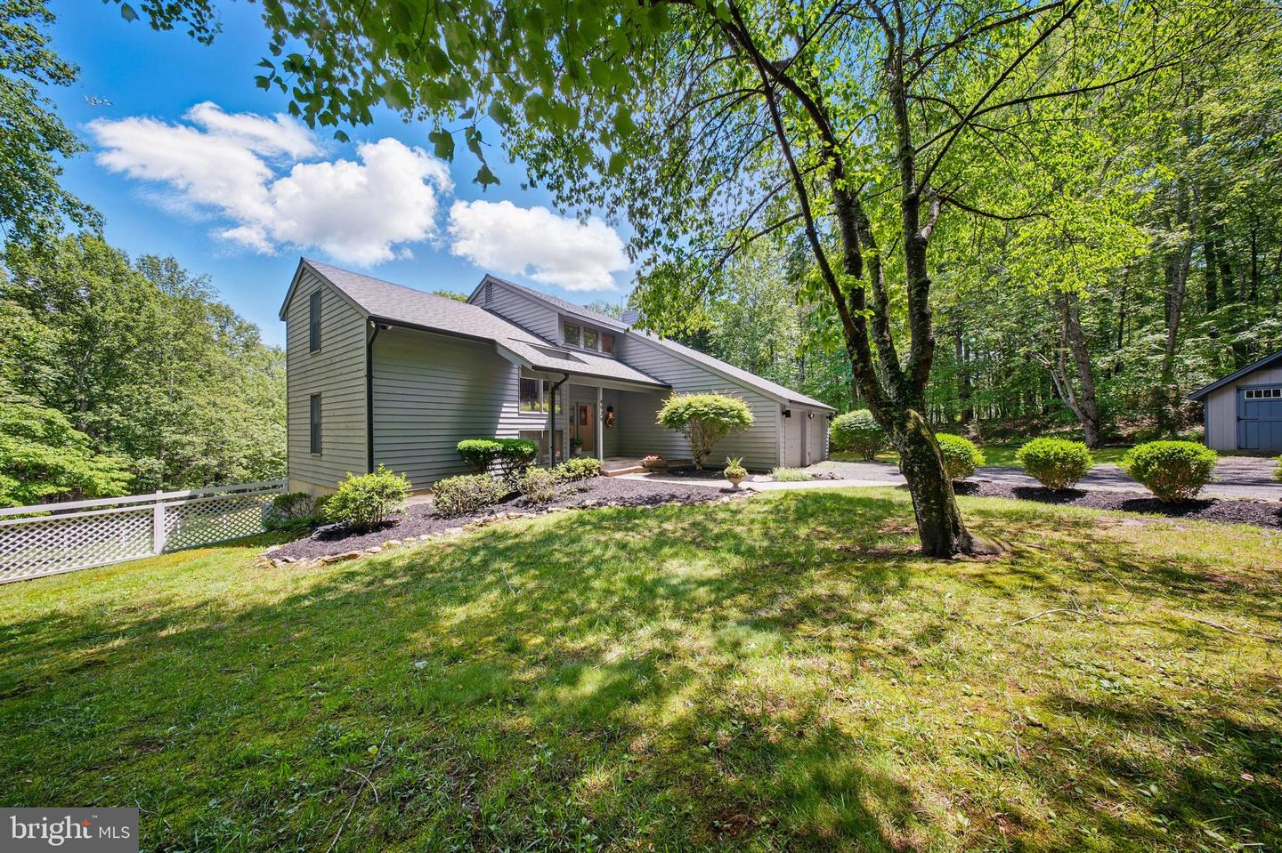 4929 S WINDSWEPT LN, MARSHALL, Virginia 20115, 4 Bedrooms Bedrooms, ,4 BathroomsBathrooms,Residential,For sale,4929 S WINDSWEPT LN,VAFQ2016672 MLS # VAFQ2016672