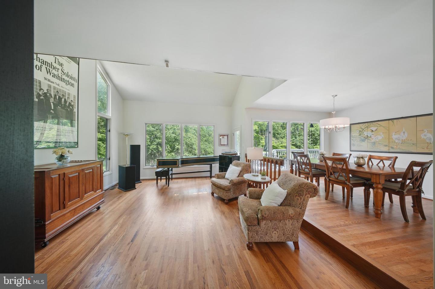 4929 S WINDSWEPT LN, MARSHALL, Virginia 20115, 4 Bedrooms Bedrooms, ,4 BathroomsBathrooms,Residential,For sale,4929 S WINDSWEPT LN,VAFQ2016672 MLS # VAFQ2016672