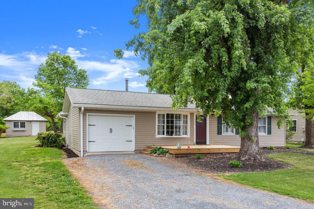 349 WALNUT DR, TIMBERVILLE, Virginia 22853, 4 Bedrooms Bedrooms, ,2 BathroomsBathrooms,Residential,For sale,349 WALNUT DR,VARO2002314 MLS # VARO2002314