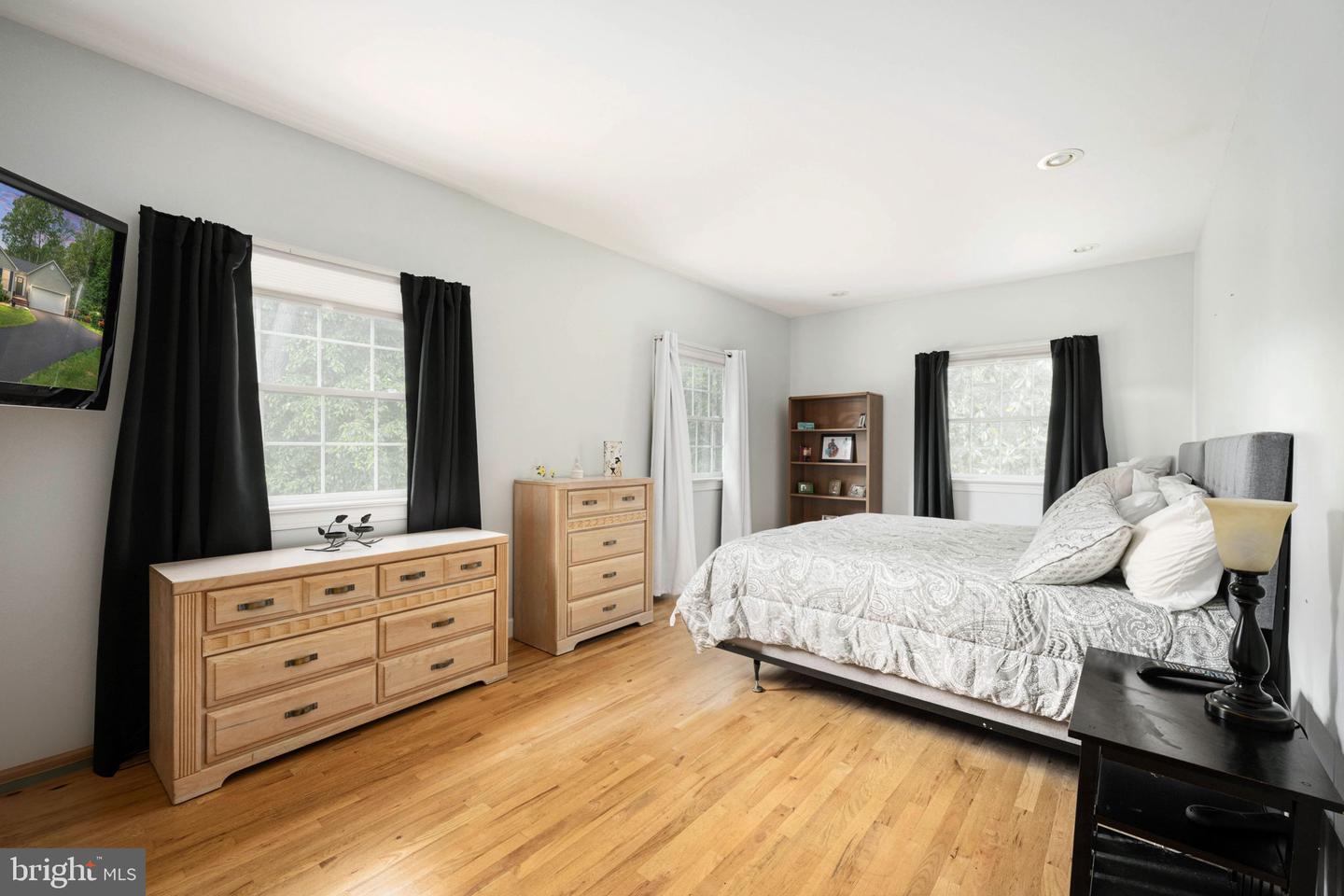 13615 FOX CHASE LN, SPOTSYLVANIA, Virginia 22553, 4 Bedrooms Bedrooms, ,2 BathroomsBathrooms,Residential,For sale,13615 FOX CHASE LN,VASP2033204 MLS # VASP2033204