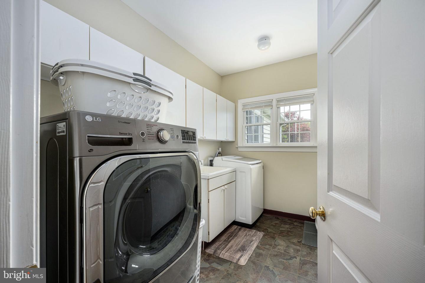 13615 FOX CHASE LN, SPOTSYLVANIA, Virginia 22553, 4 Bedrooms Bedrooms, ,2 BathroomsBathrooms,Residential,For sale,13615 FOX CHASE LN,VASP2033204 MLS # VASP2033204