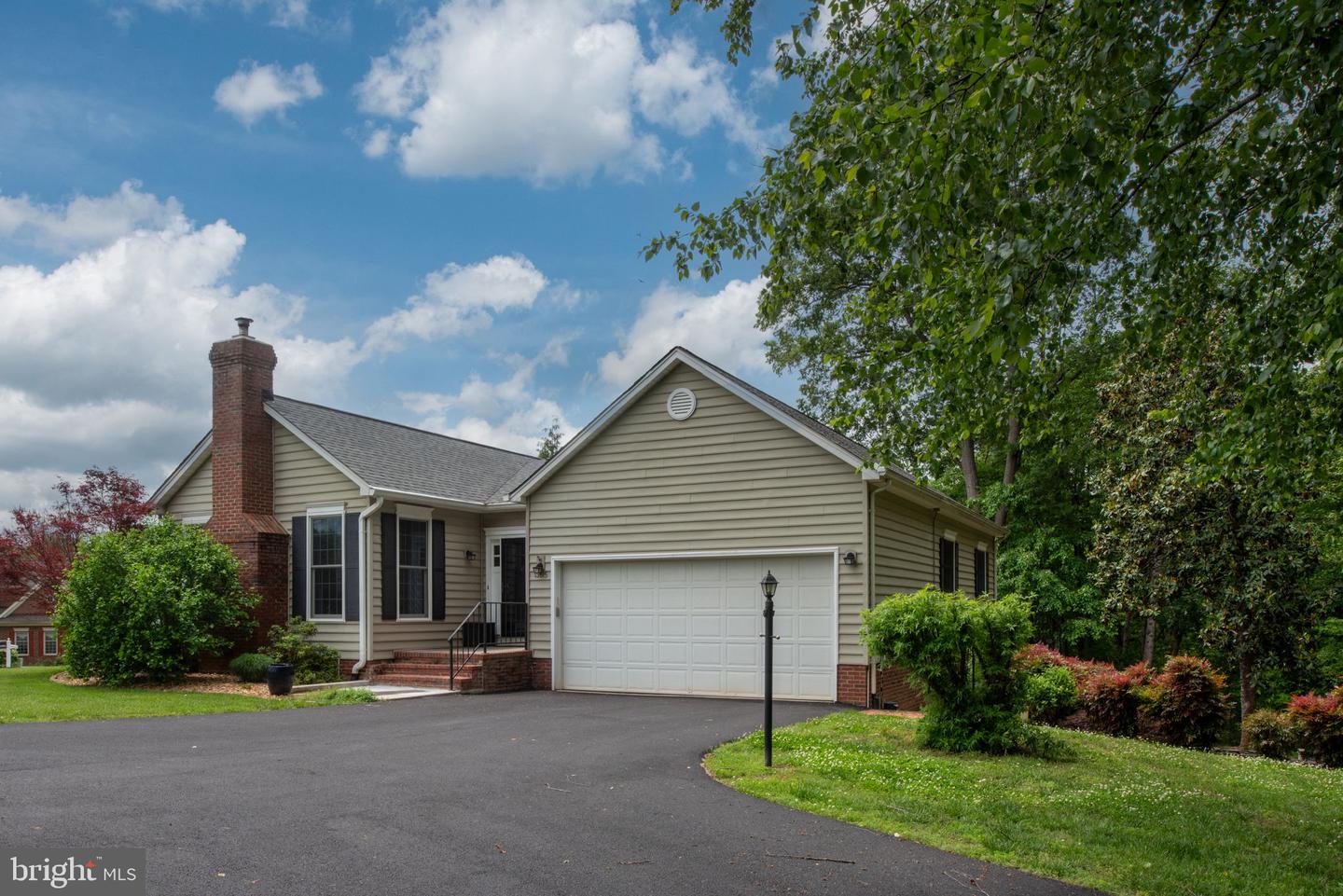 13615 FOX CHASE LN, SPOTSYLVANIA, Virginia 22553, 4 Bedrooms Bedrooms, ,2 BathroomsBathrooms,Residential,For sale,13615 FOX CHASE LN,VASP2033204 MLS # VASP2033204