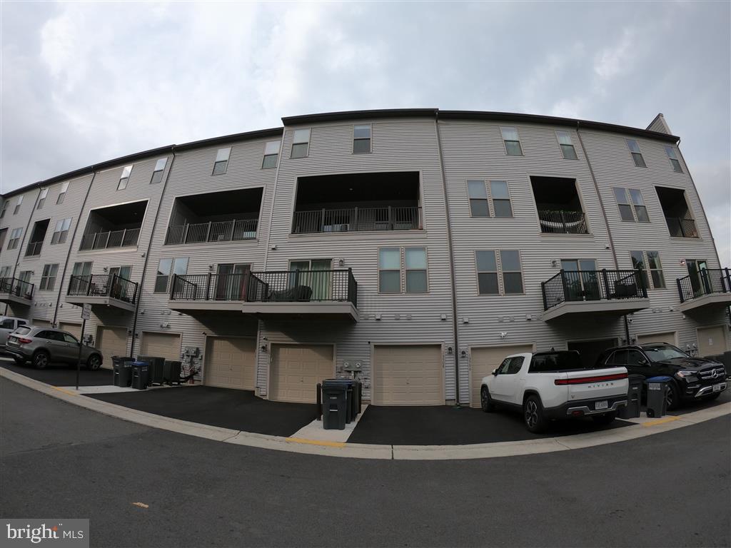 13508 INNOVATION STATION LOOP #3B, HERNDON, Virginia 20171, 3 Bedrooms Bedrooms, ,2 BathroomsBathrooms,Residential,For sale,13508 INNOVATION STATION LOOP #3B,VAFX2241474 MLS # VAFX2241474
