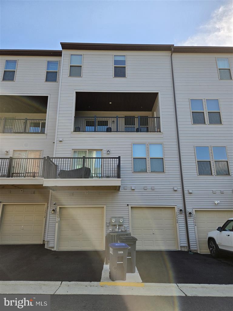 13508 INNOVATION STATION LOOP #3B, HERNDON, Virginia 20171, 3 Bedrooms Bedrooms, ,2 BathroomsBathrooms,Residential,For sale,13508 INNOVATION STATION LOOP #3B,VAFX2241474 MLS # VAFX2241474