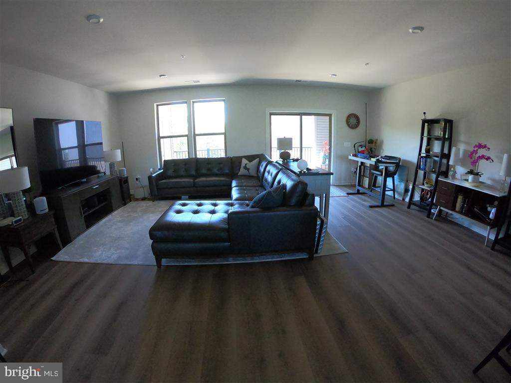 13508 INNOVATION STATION LOOP #3B, HERNDON, Virginia 20171, 3 Bedrooms Bedrooms, ,2 BathroomsBathrooms,Residential,For sale,13508 INNOVATION STATION LOOP #3B,VAFX2241474 MLS # VAFX2241474