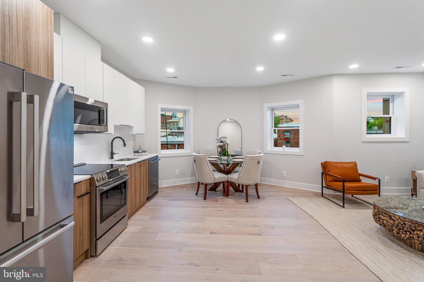 1724 CONNECTICUT AVE NW #8, WASHINGTON, District Of Columbia 20009, 2 Bedrooms Bedrooms, ,2 BathroomsBathrooms,Residential,For sale,1724 CONNECTICUT AVE NW #8,DCDC2201138 MLS # DCDC2201138