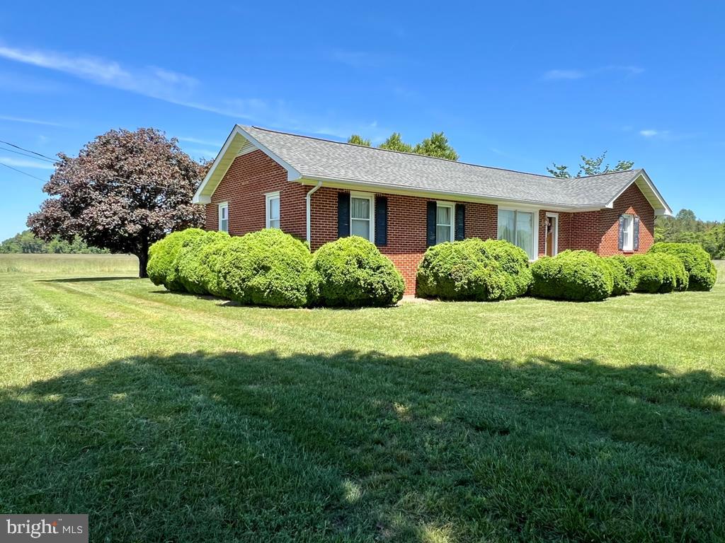9815 RICHMOND RD, WARSAW, Virginia 22572, 3 Bedrooms Bedrooms, 7 Rooms Rooms,2 BathroomsBathrooms,Residential,For sale,9815 RICHMOND RD,VARV2000508 MLS # VARV2000508