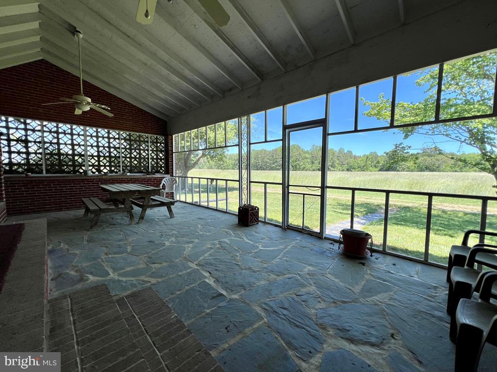 9815 RICHMOND RD, WARSAW, Virginia 22572, 3 Bedrooms Bedrooms, 7 Rooms Rooms,2 BathroomsBathrooms,Residential,For sale,9815 RICHMOND RD,VARV2000508 MLS # VARV2000508