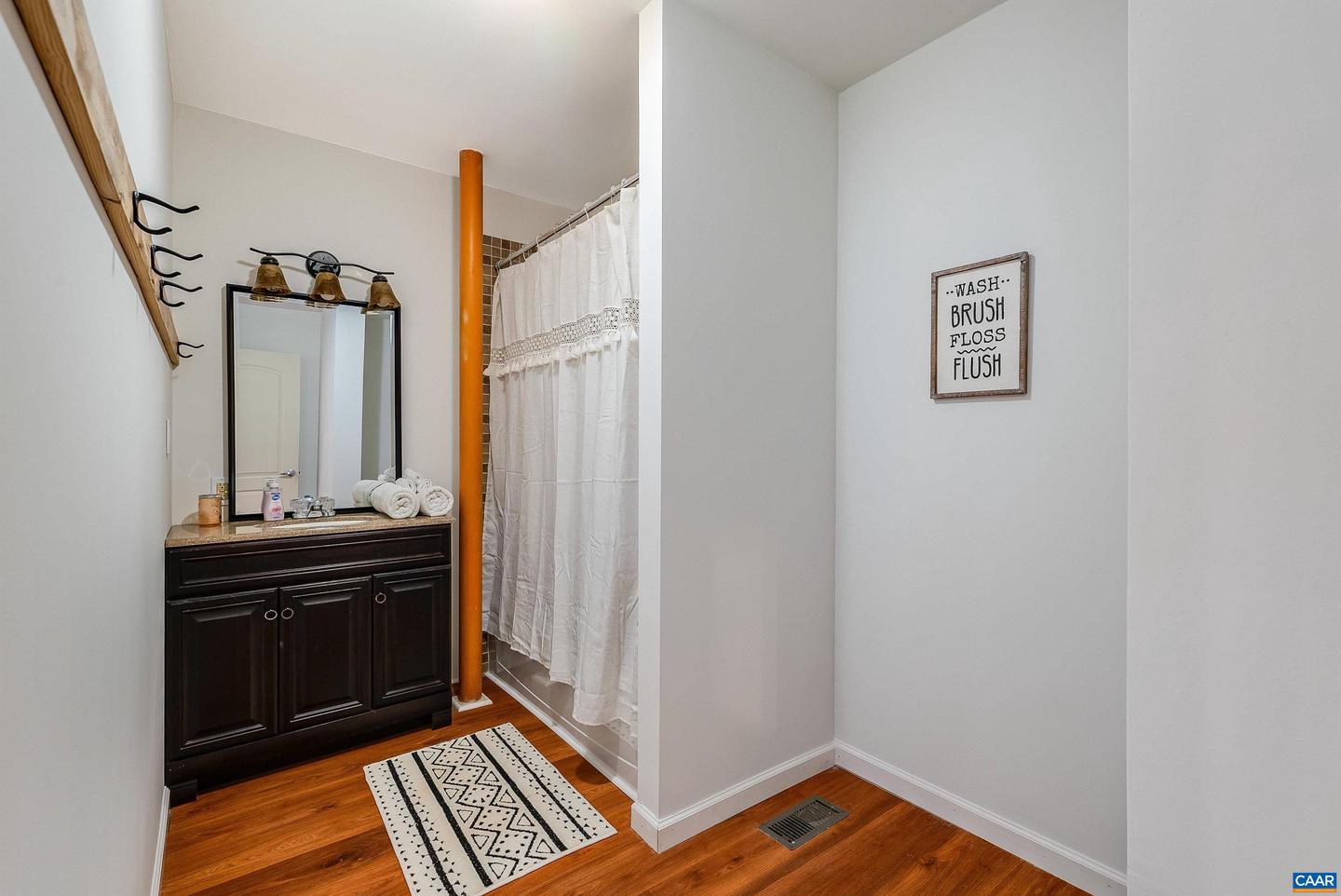 1900 LOWESVILLE RD, AMHERST, Virginia 24521, 3 Bedrooms Bedrooms, ,3 BathroomsBathrooms,Residential,For sale,1900 LOWESVILLE RD,664637 MLS # 664637