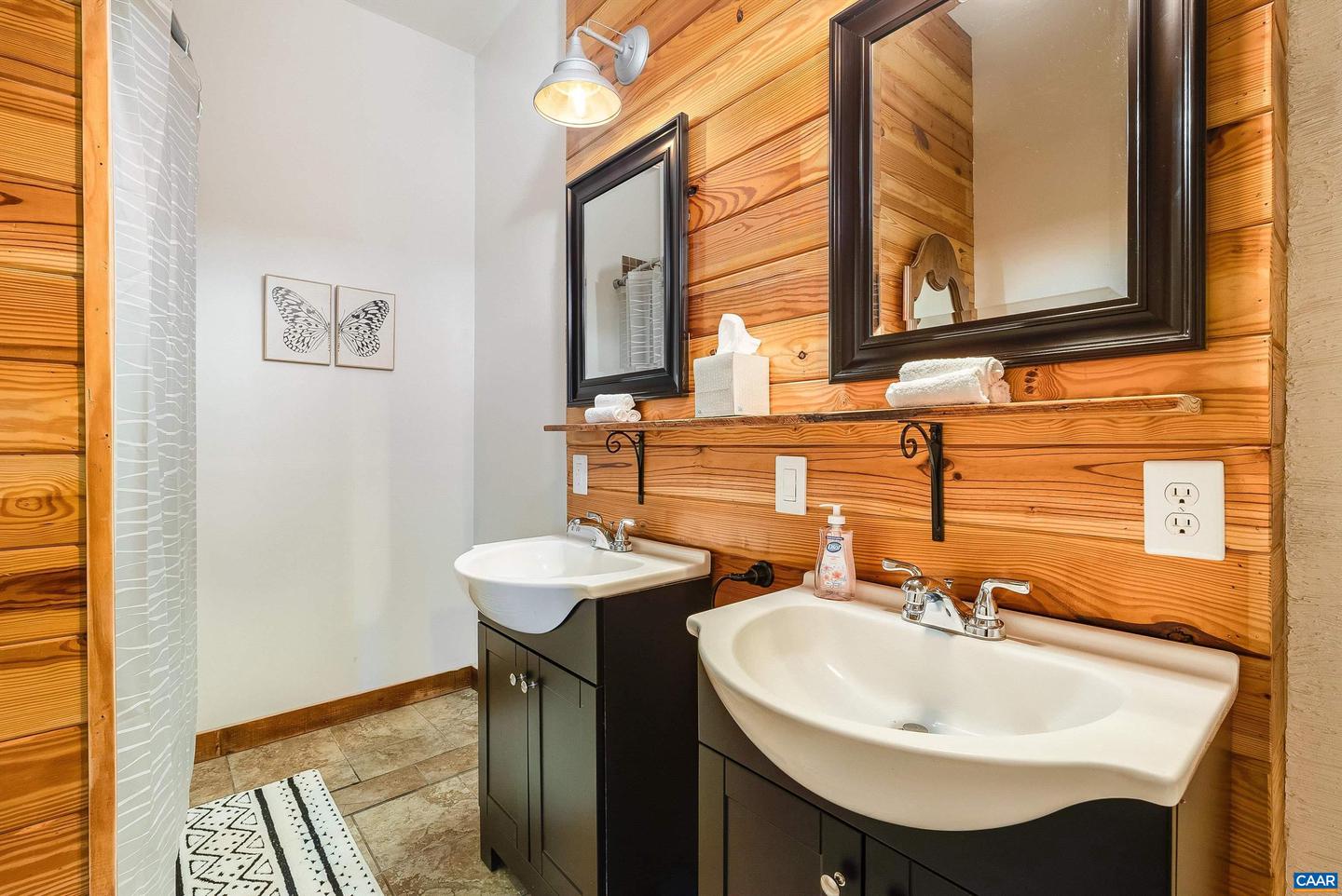 1900 LOWESVILLE RD, AMHERST, Virginia 24521, 3 Bedrooms Bedrooms, ,3 BathroomsBathrooms,Residential,For sale,1900 LOWESVILLE RD,664637 MLS # 664637