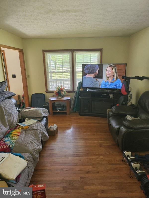 218 MAHAN RD, FARMVILLE, Virginia 23901, 3 Bedrooms Bedrooms, ,1 BathroomBathrooms,Residential,For sale,218 MAHAN RD,VACB2000056 MLS # VACB2000056