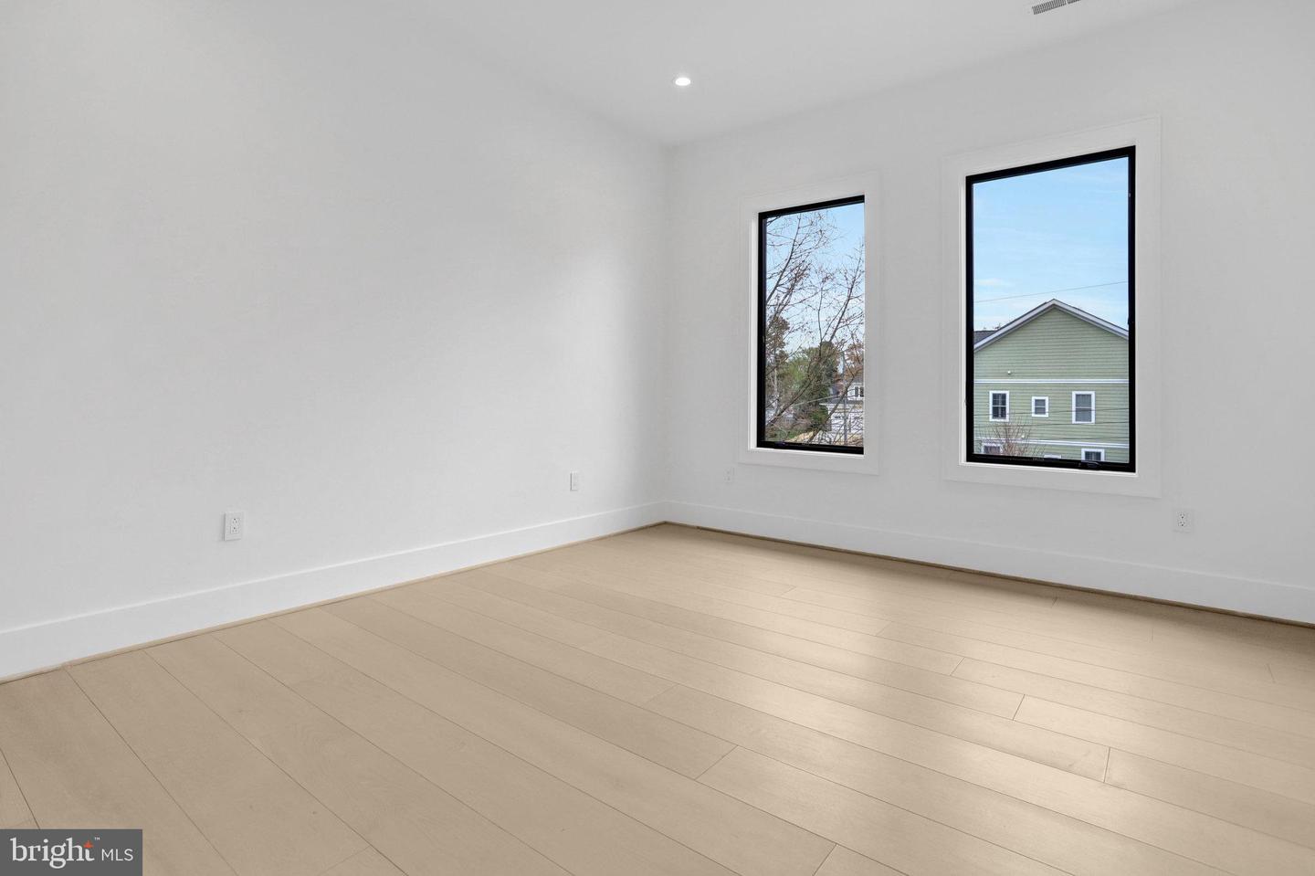 6820 BROYHILL ST, MCLEAN, Virginia 22101, 7 Bedrooms Bedrooms, ,9 BathroomsBathrooms,Residential,For sale,6820 BROYHILL ST,VAFX2241492 MLS # VAFX2241492