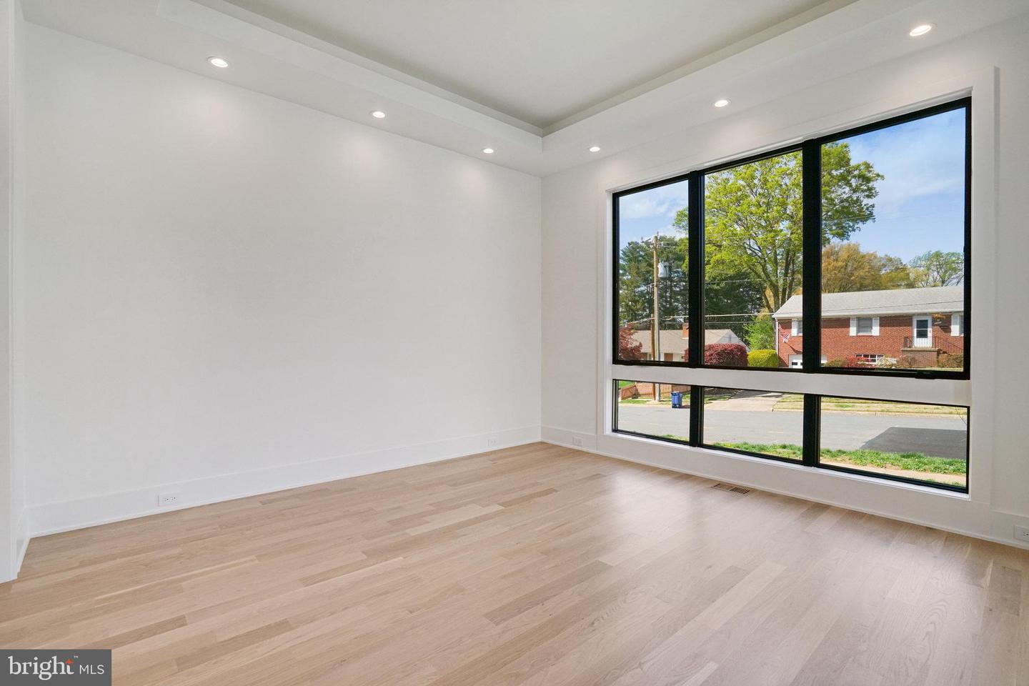 2148 CRIMMINS LN, FALLS CHURCH, Virginia 22043, 7 Bedrooms Bedrooms, ,7 BathroomsBathrooms,Residential,For sale,2148 CRIMMINS LN,VAFX2241496 MLS # VAFX2241496