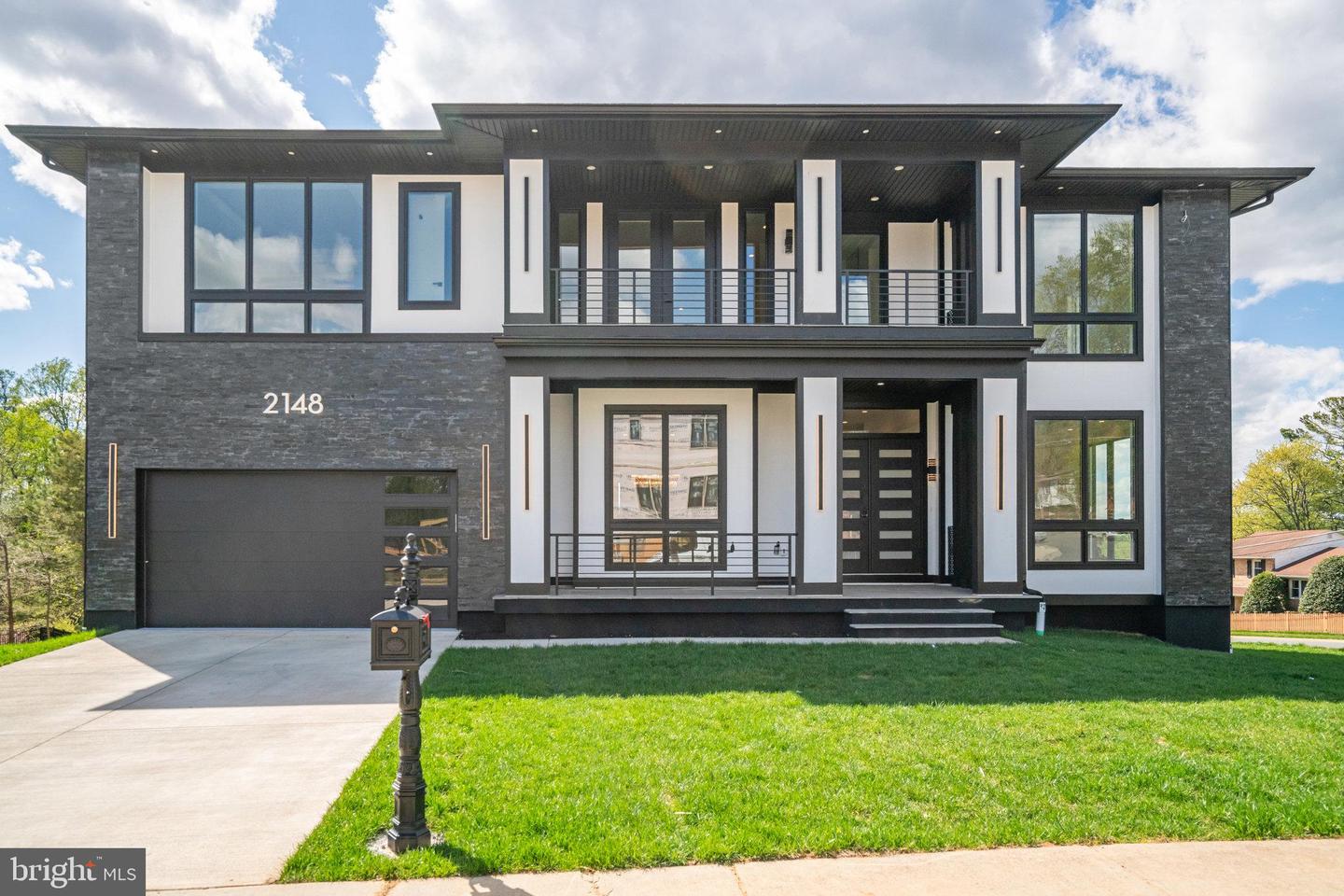 2148 CRIMMINS LN, FALLS CHURCH, Virginia 22043, 7 Bedrooms Bedrooms, ,7 BathroomsBathrooms,Residential,For sale,2148 CRIMMINS LN,VAFX2241496 MLS # VAFX2241496