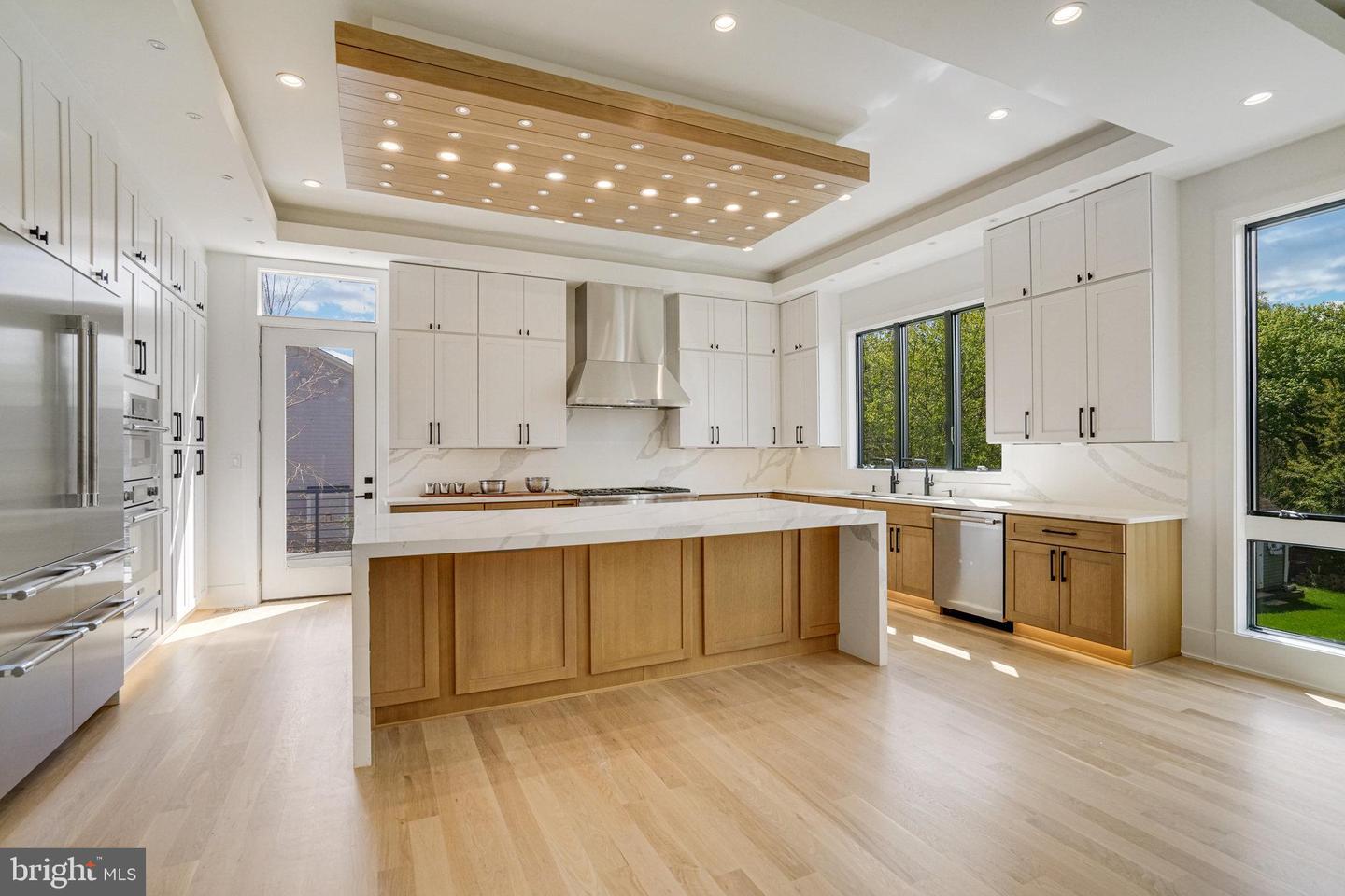 2148 CRIMMINS LN, FALLS CHURCH, Virginia 22043, 7 Bedrooms Bedrooms, ,7 BathroomsBathrooms,Residential,For sale,2148 CRIMMINS LN,VAFX2241496 MLS # VAFX2241496