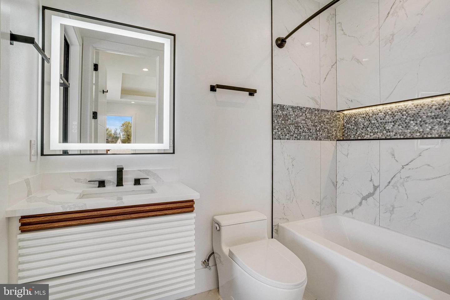 2148 CRIMMINS LN, FALLS CHURCH, Virginia 22043, 7 Bedrooms Bedrooms, ,7 BathroomsBathrooms,Residential,For sale,2148 CRIMMINS LN,VAFX2241496 MLS # VAFX2241496