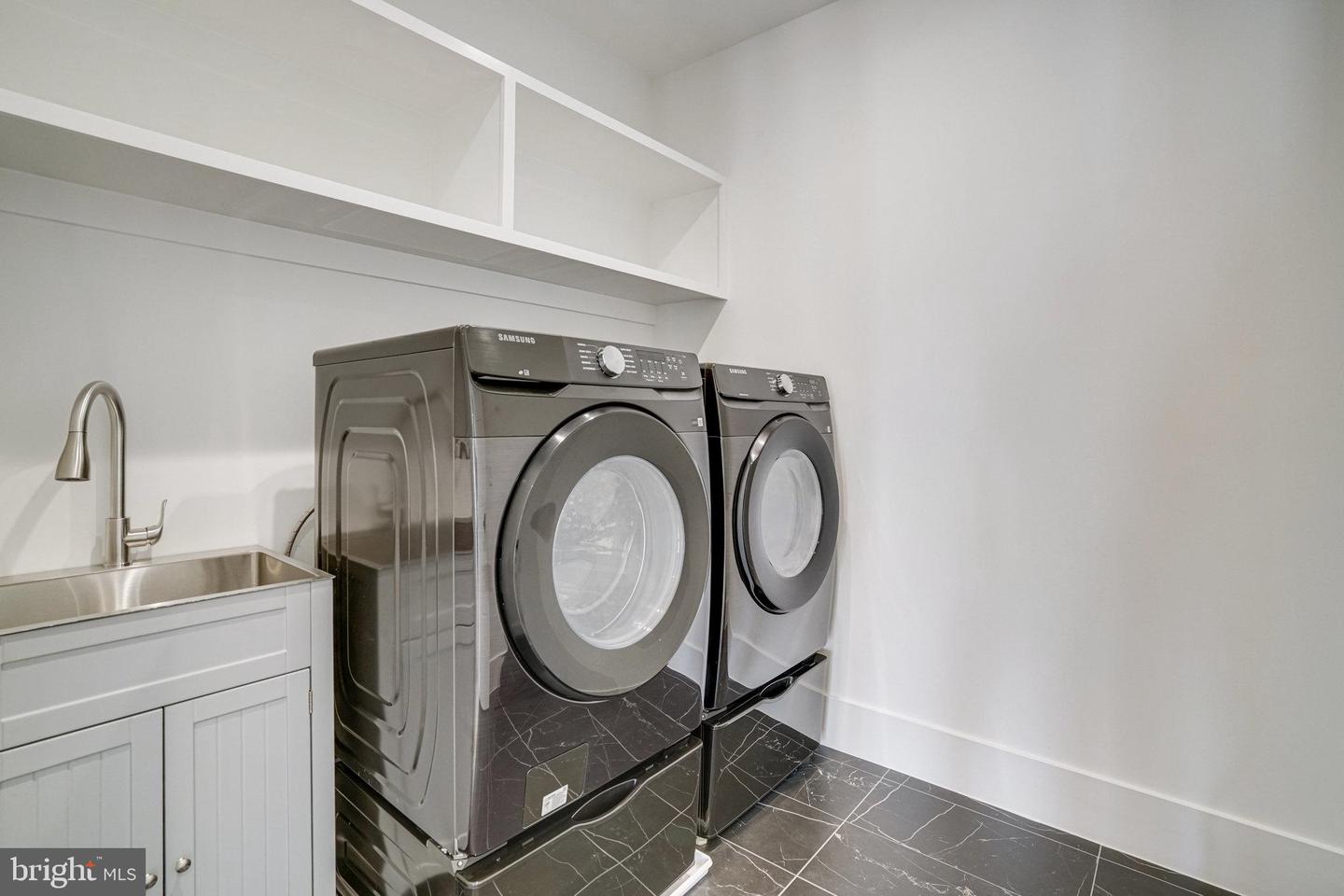 2148 CRIMMINS LN, FALLS CHURCH, Virginia 22043, 7 Bedrooms Bedrooms, ,7 BathroomsBathrooms,Residential,For sale,2148 CRIMMINS LN,VAFX2241496 MLS # VAFX2241496